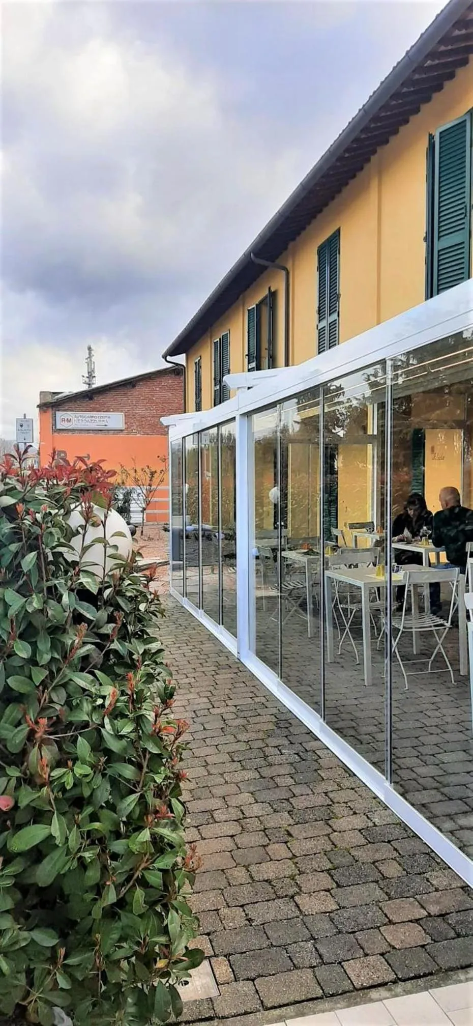 Property building in Vele Storiche Pisane - free private parking