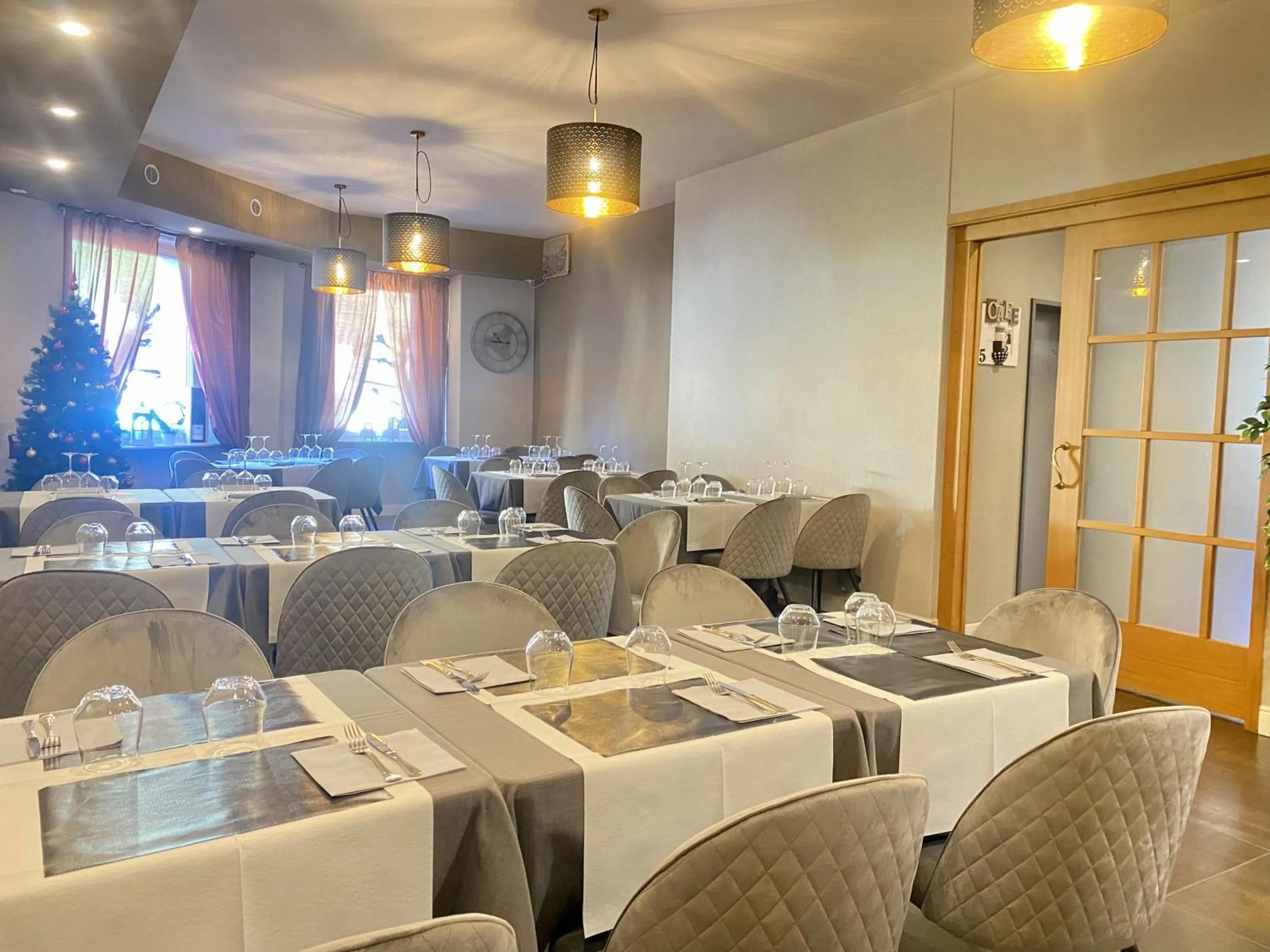 Restaurant/places to eat in Albergo Stazione