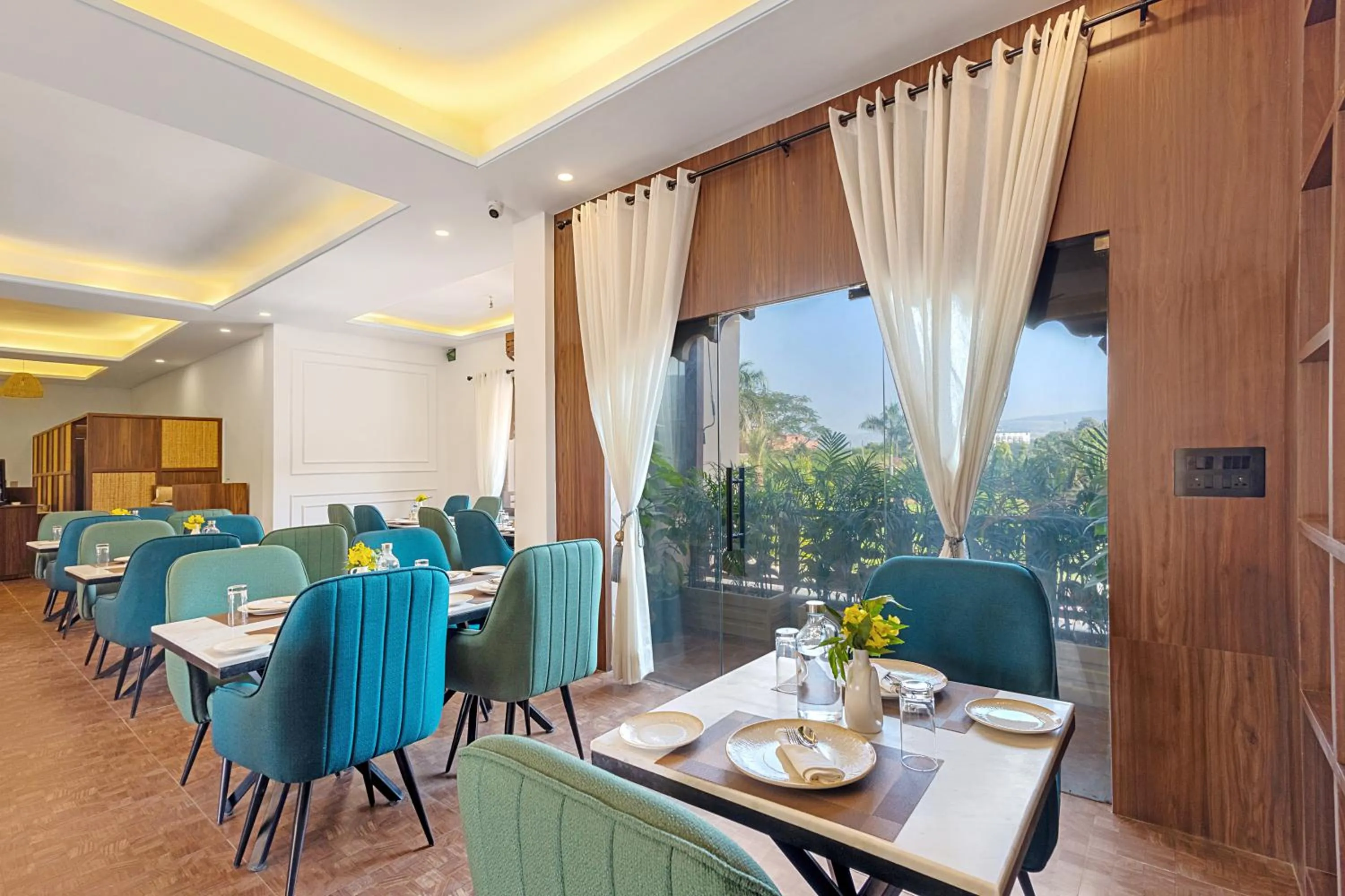 Restaurant/places to eat in Sterling Bagh Ranthambore