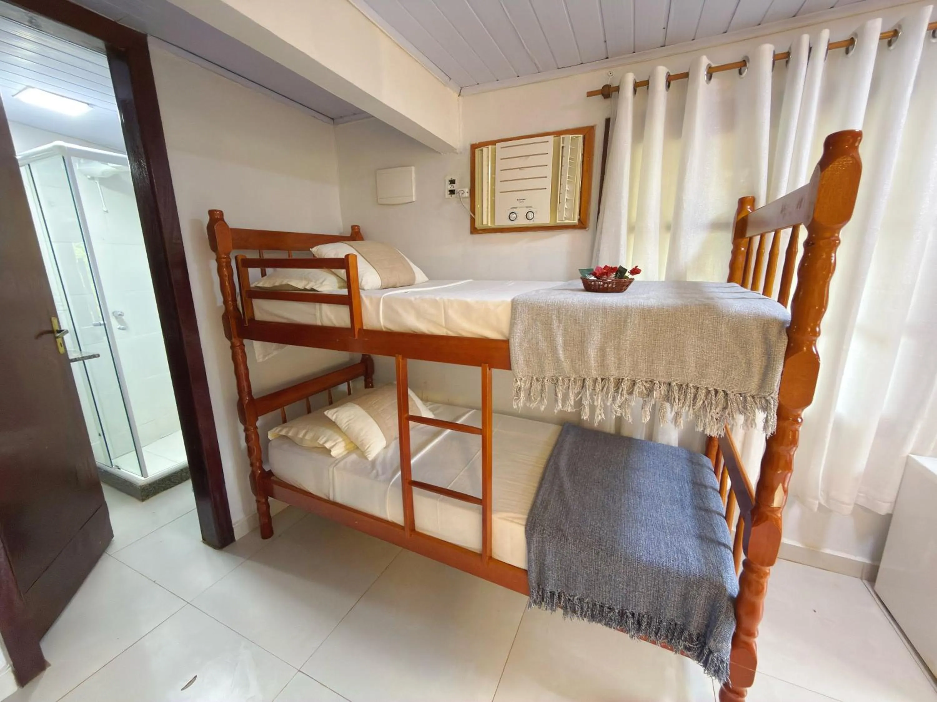 Bed in EstrelaMar Ferradura Restaurante & Spa