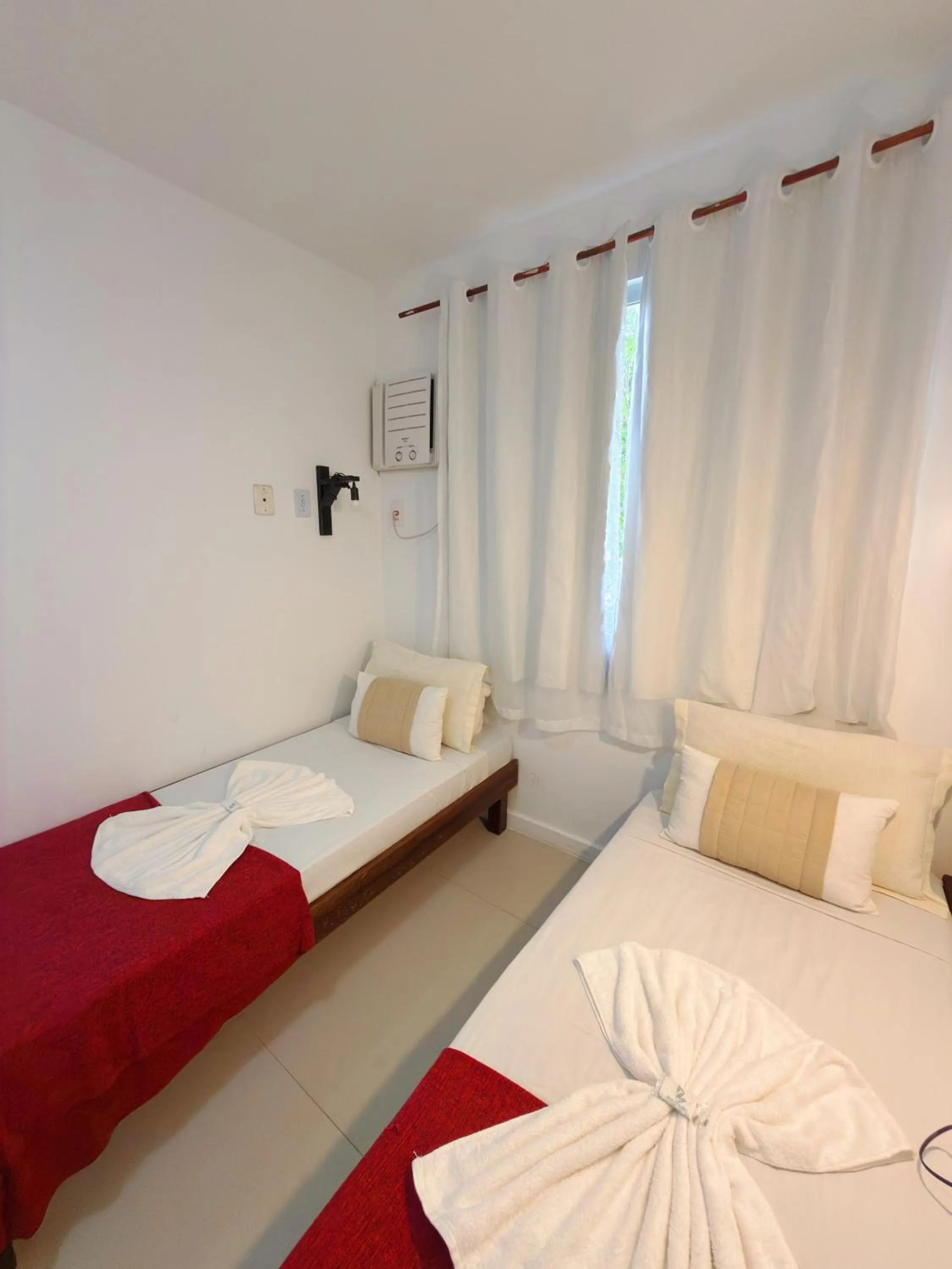 Bed in EstrelaMar Ferradura Restaurante & Spa