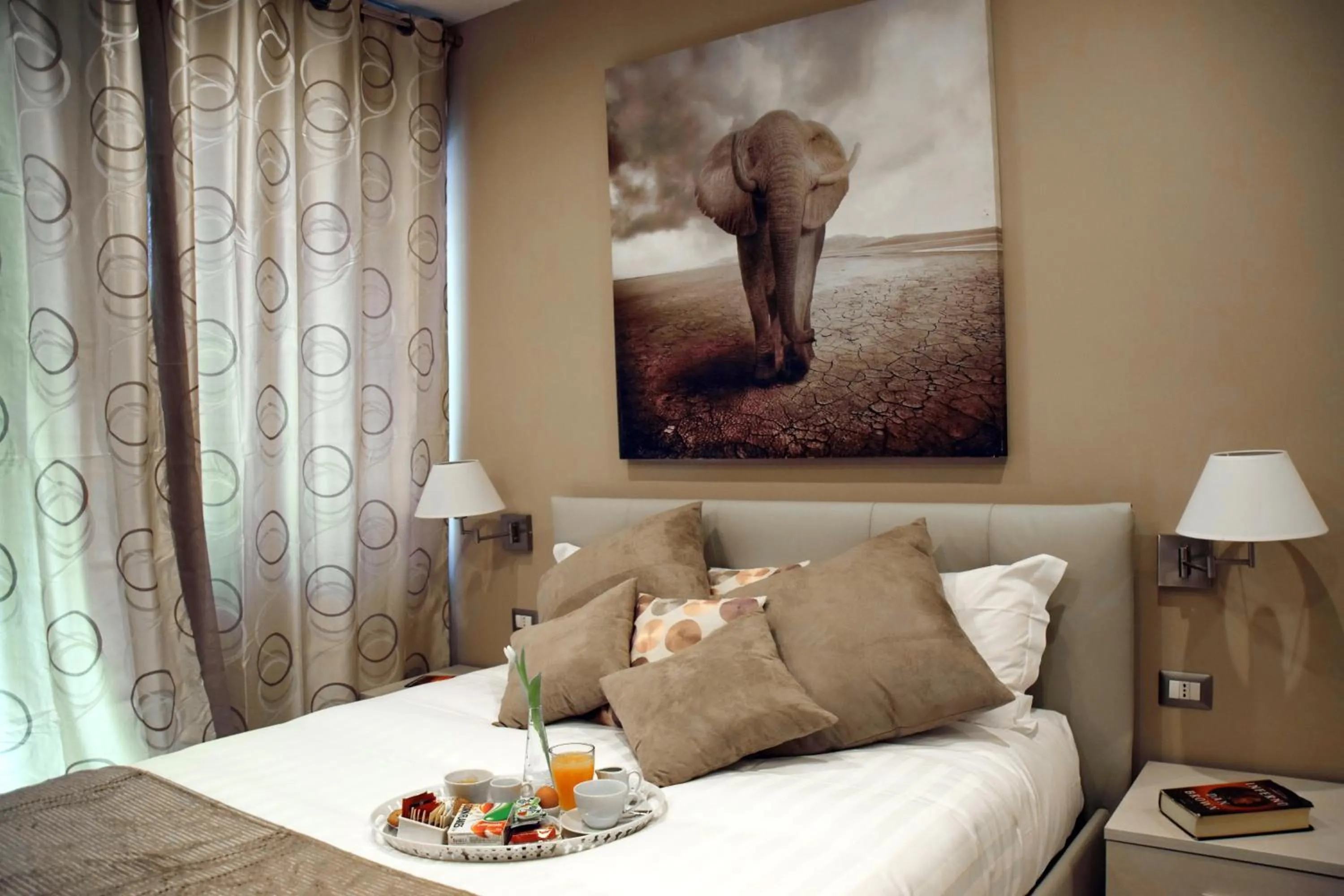 Food and drinks, Bed in Gregori Guest House