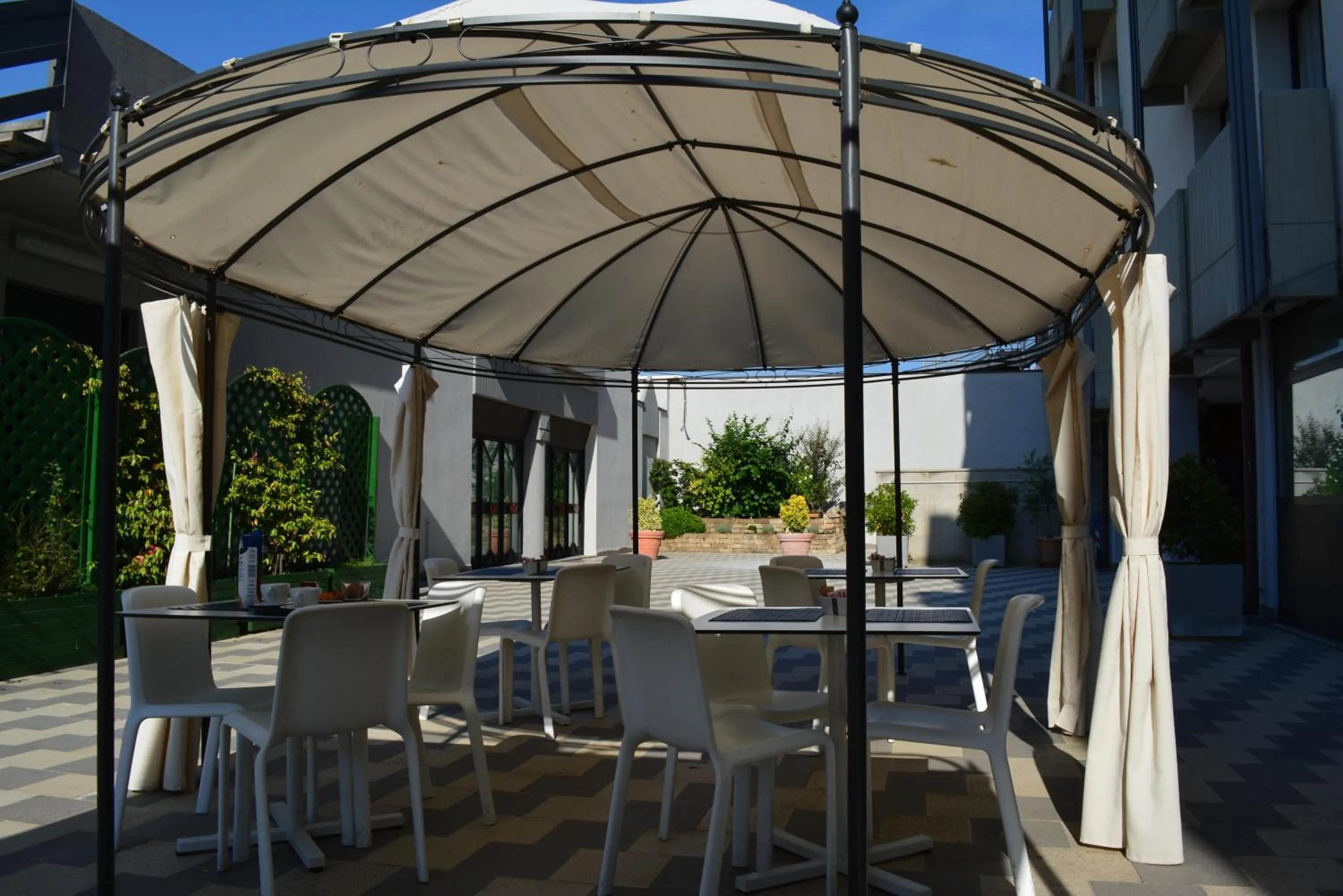 Patio in Ilga Hotel