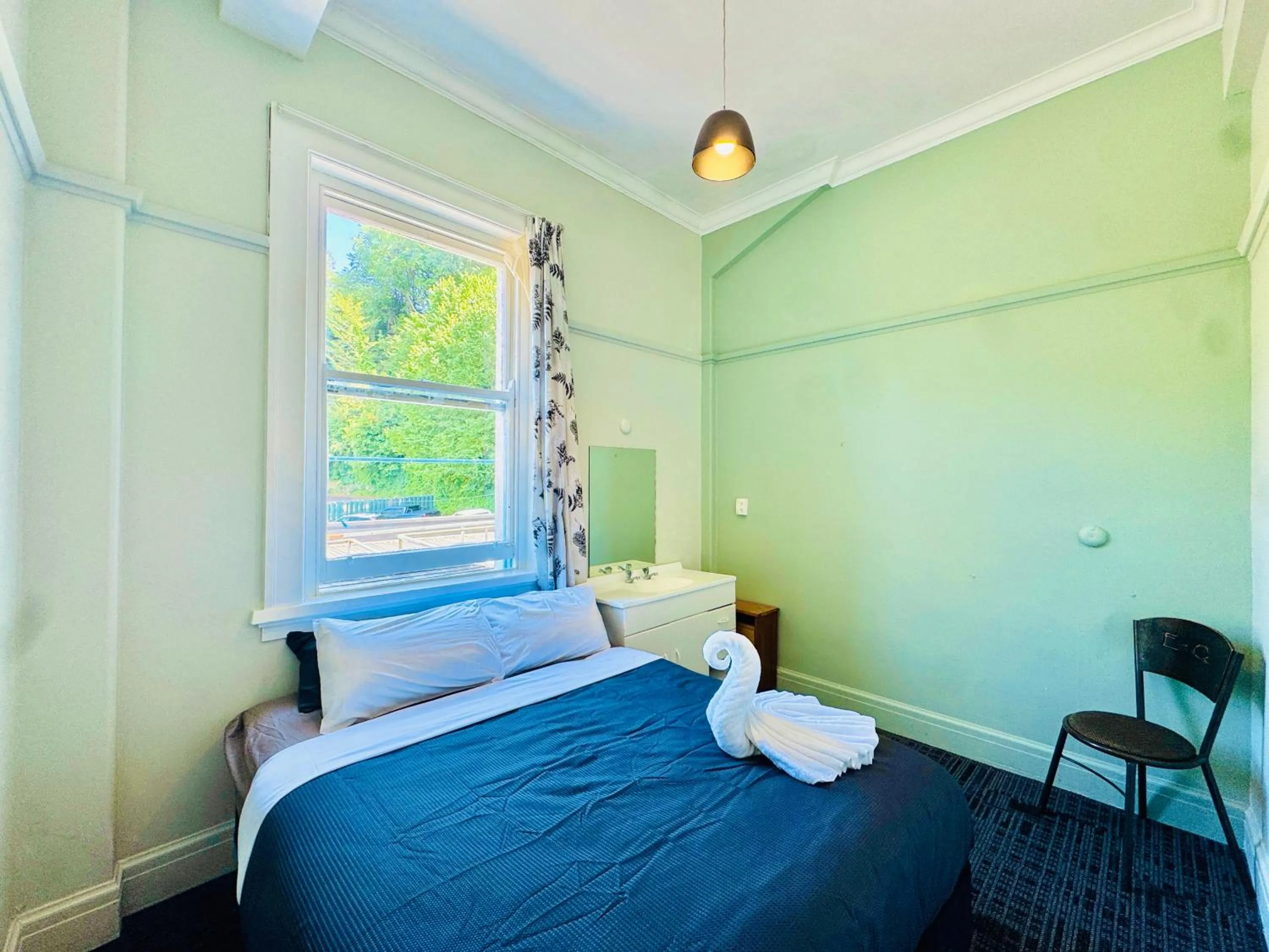 Bed in Crashpalace Napier