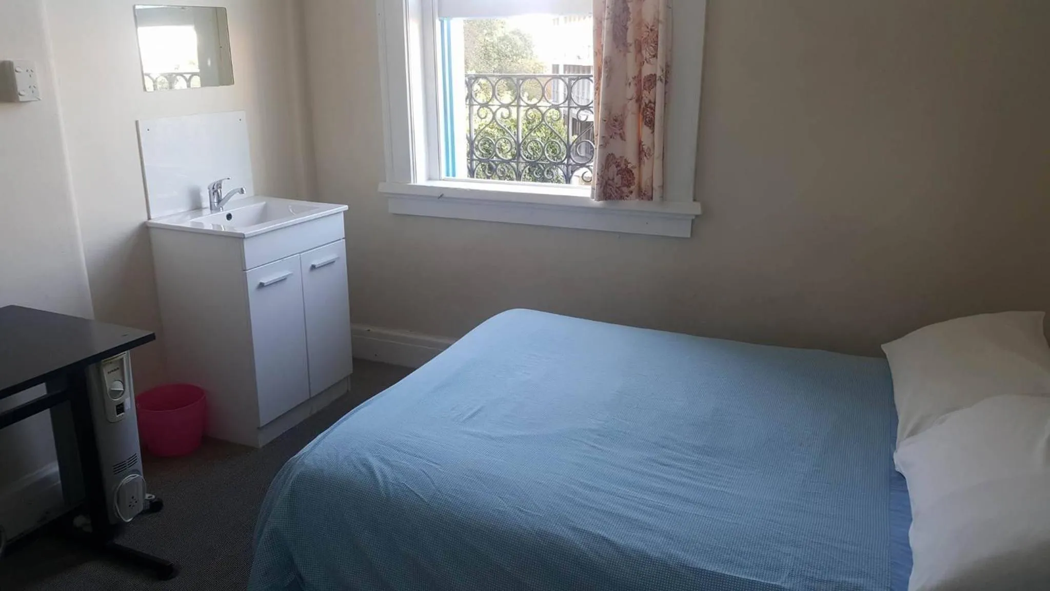 Bed in Crashpalace Napier