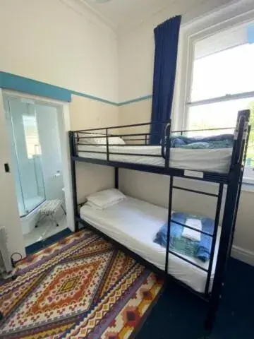 Twin Room with Bathroom - single occupancy in Toad Hall Accommodation Twin Room with Bathroom - single occupancy in Toad Hall Accommodation
