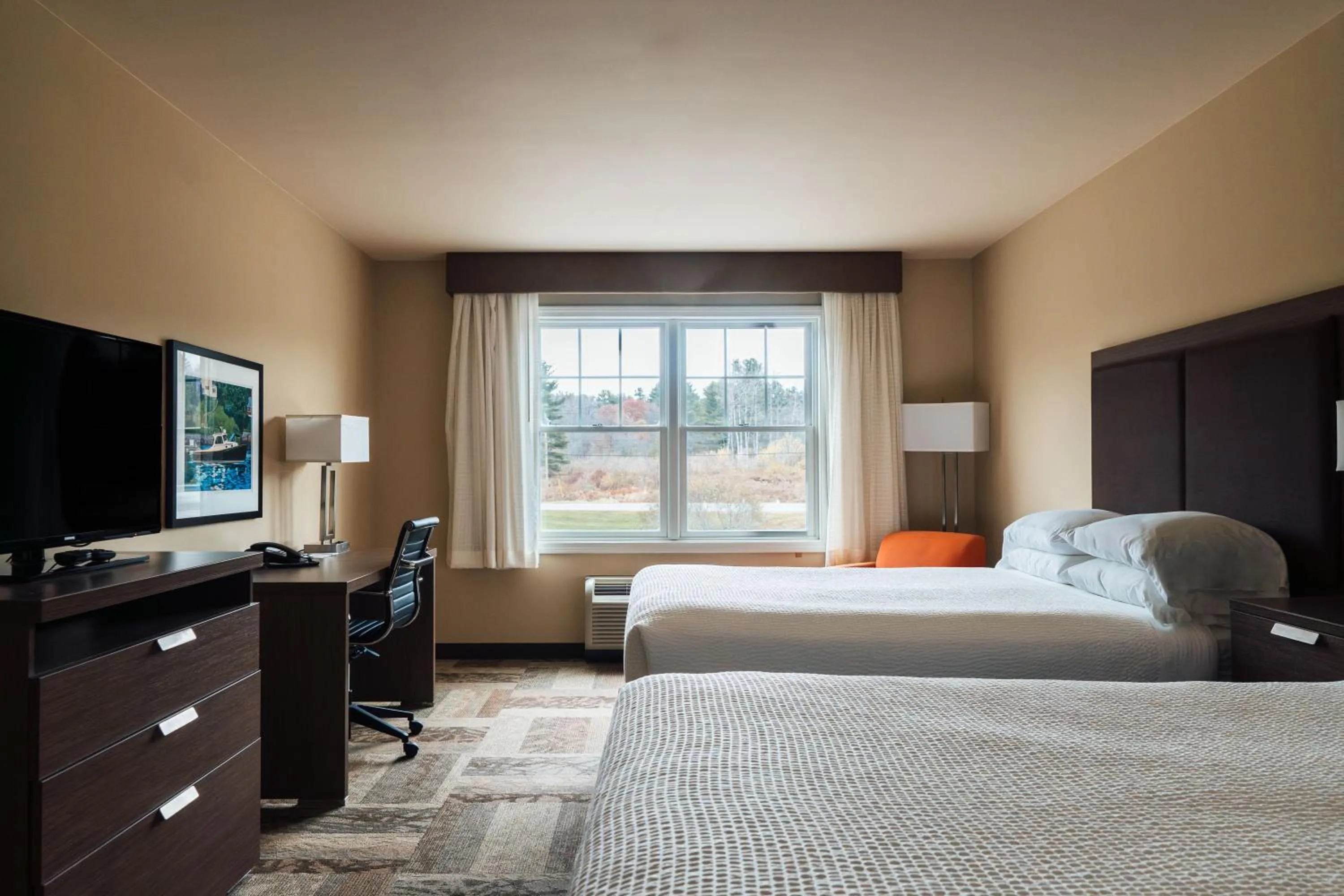 Bedroom, Bed in Belfast Harbor Inn