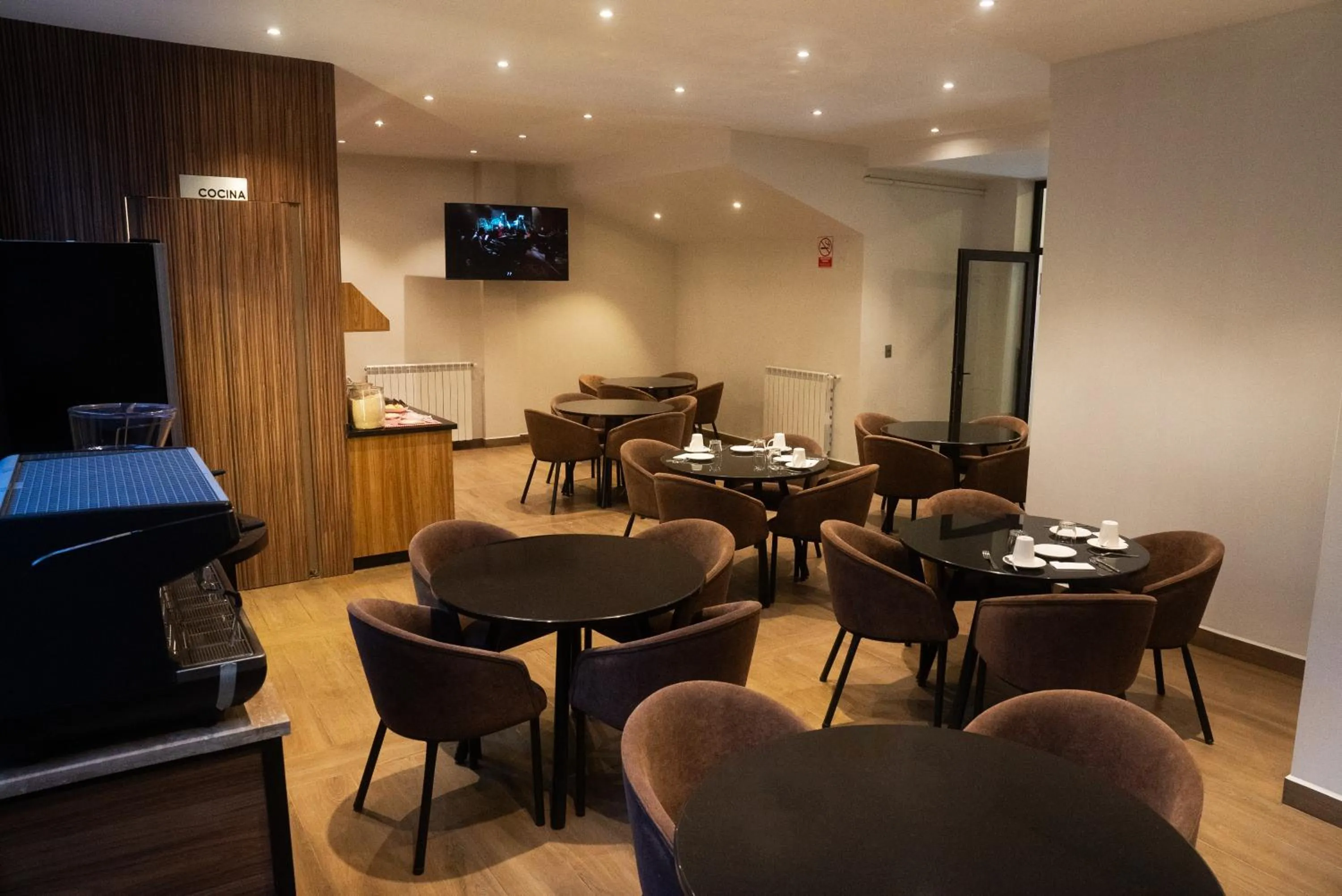 Restaurant/places to eat in Coscaña Uyuni Hotel by Toloma