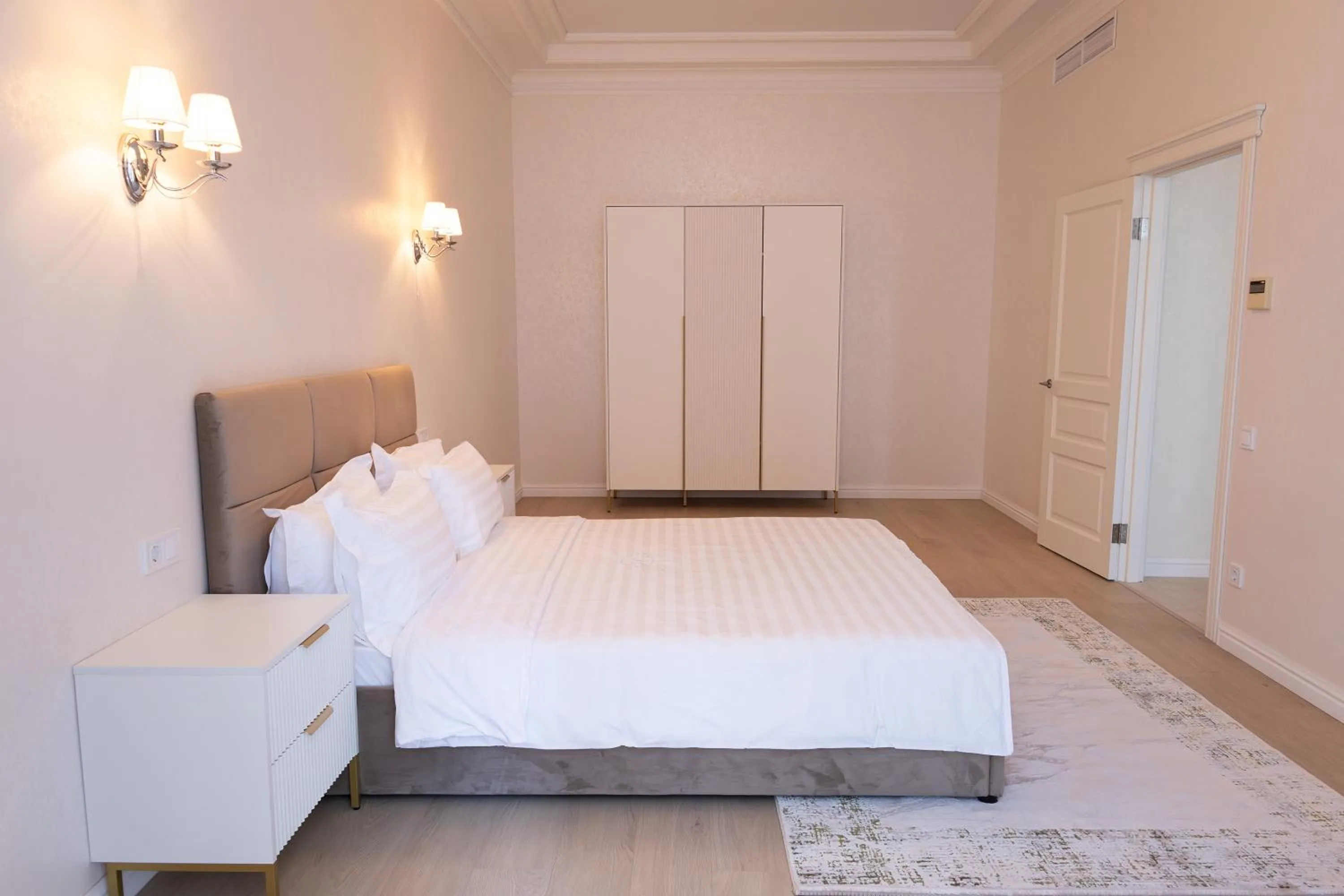 Bed in KADORR Hotel Resort & Spa