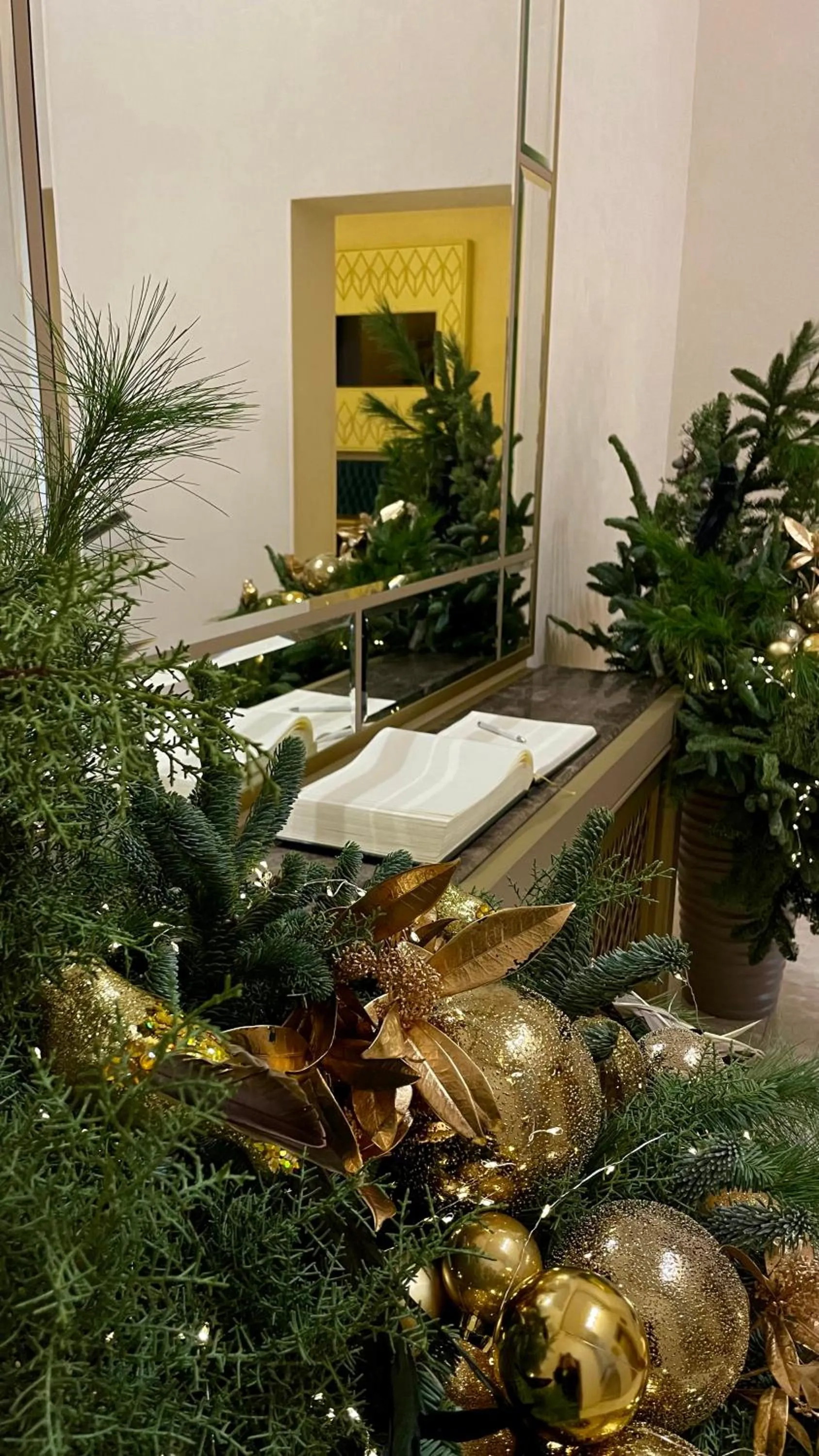 Communal lounge/ TV room in KADORR Hotel Resort & Spa