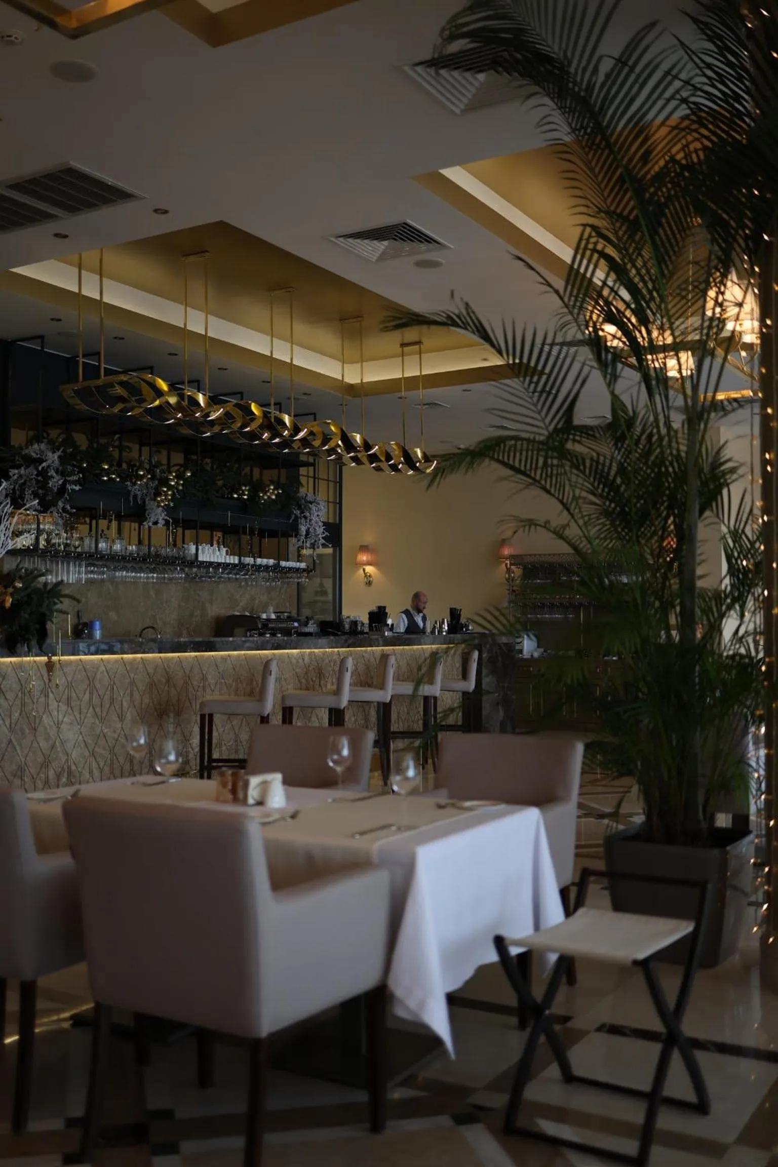 Restaurant/places to eat in KADORR Hotel Resort & Spa