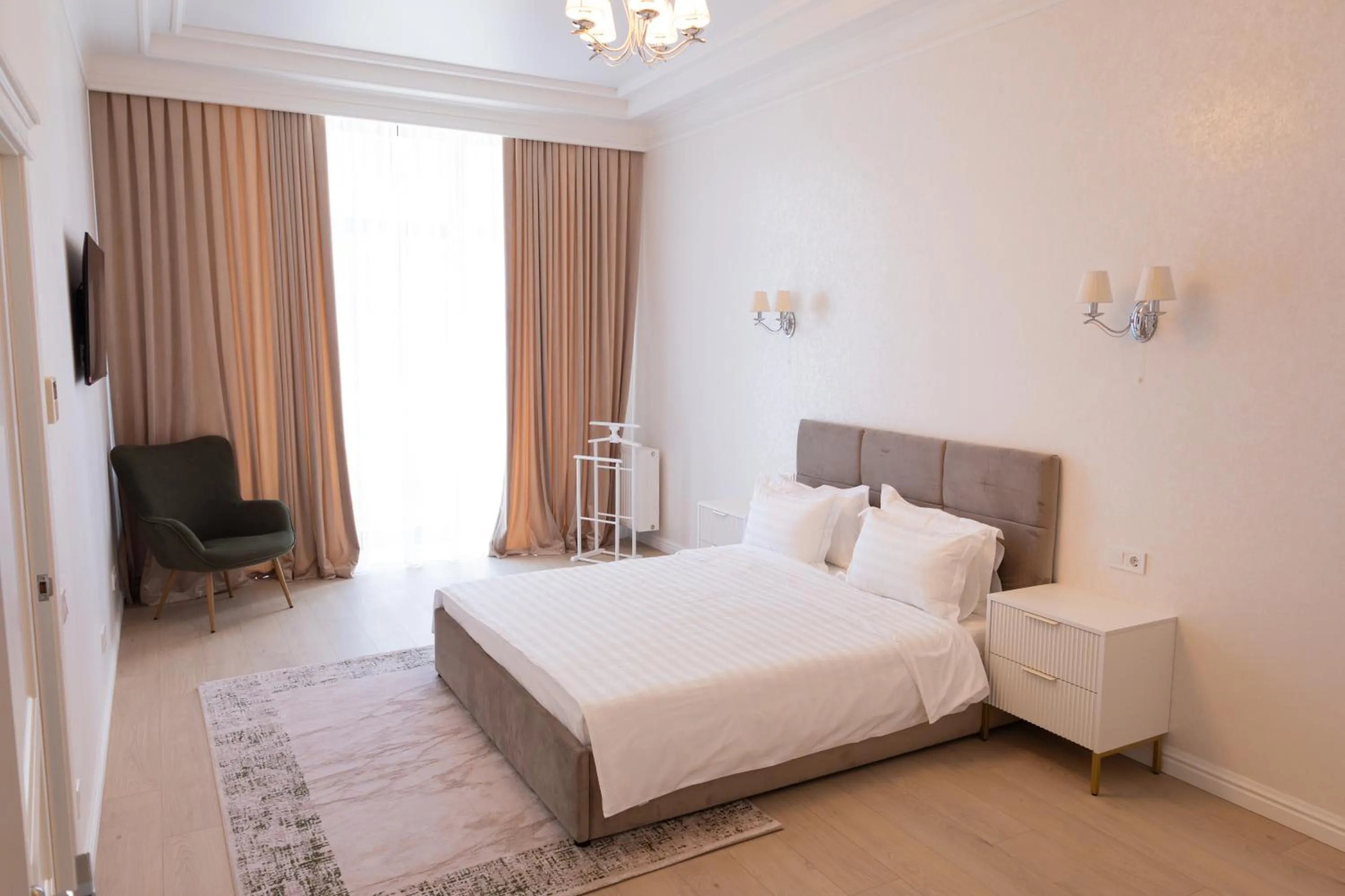 Bed in KADORR Hotel Resort & Spa