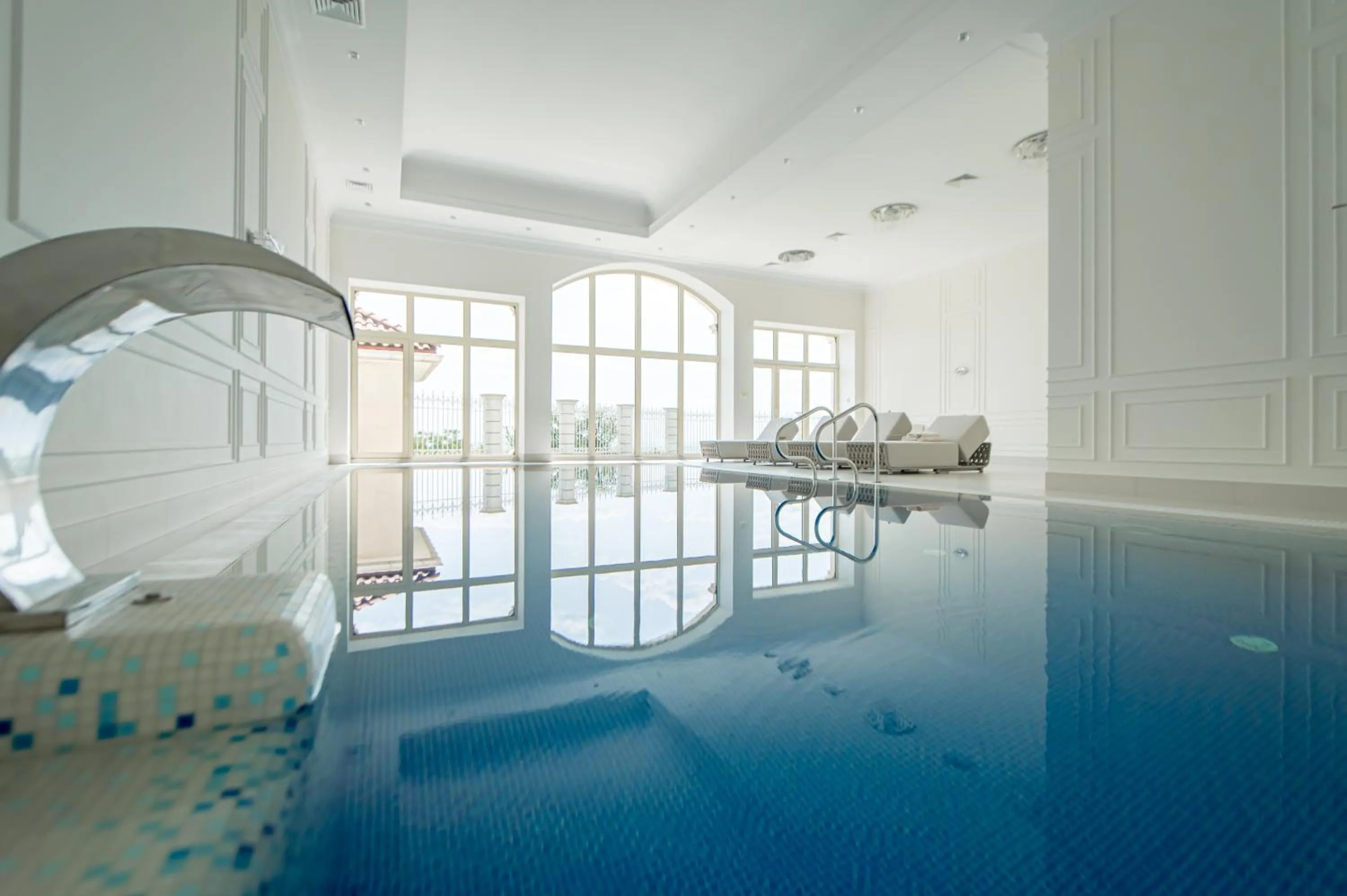 Swimming pool in KADORR Hotel Resort & Spa