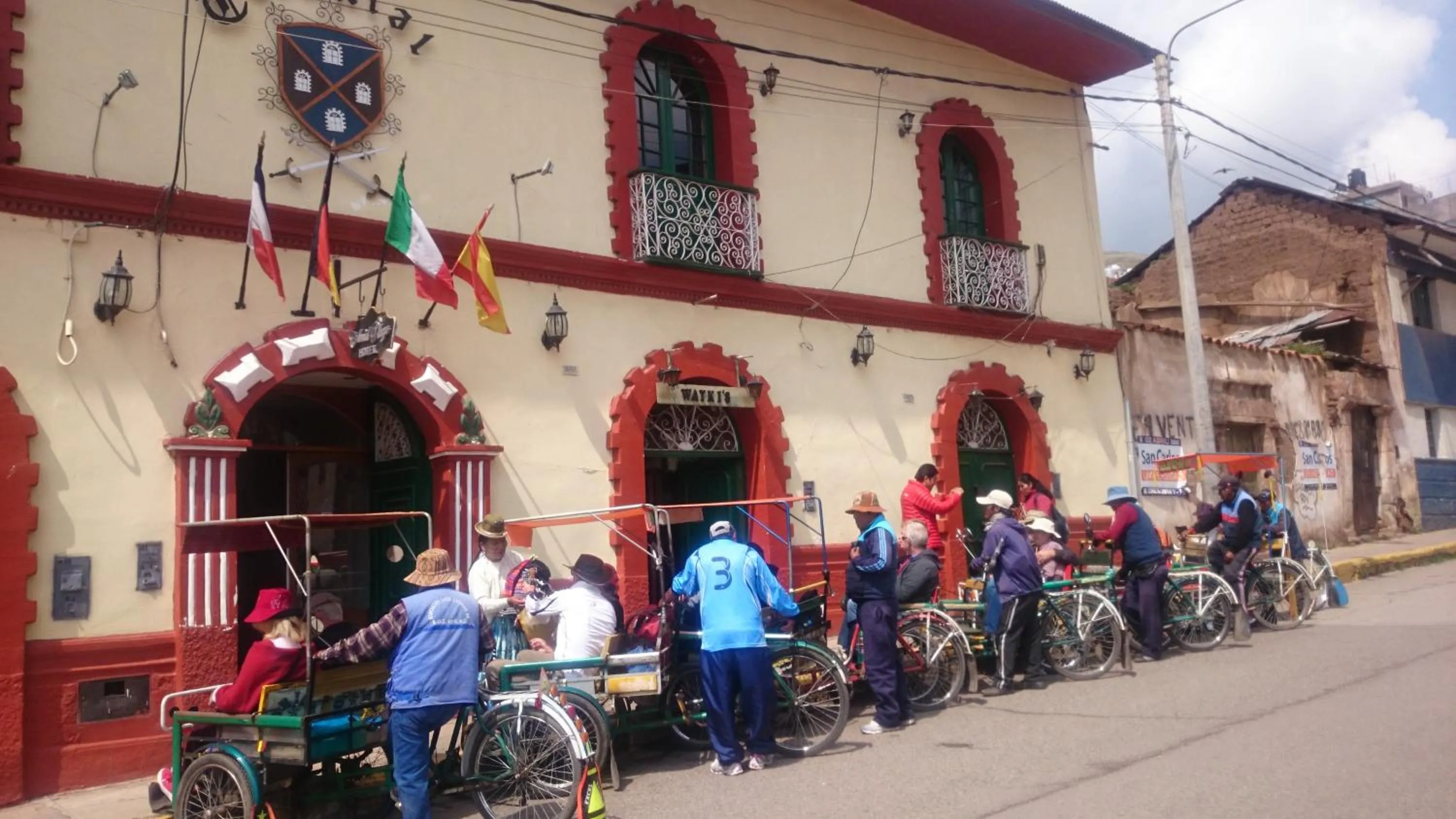 Patio in Colonial Plaza Hotel