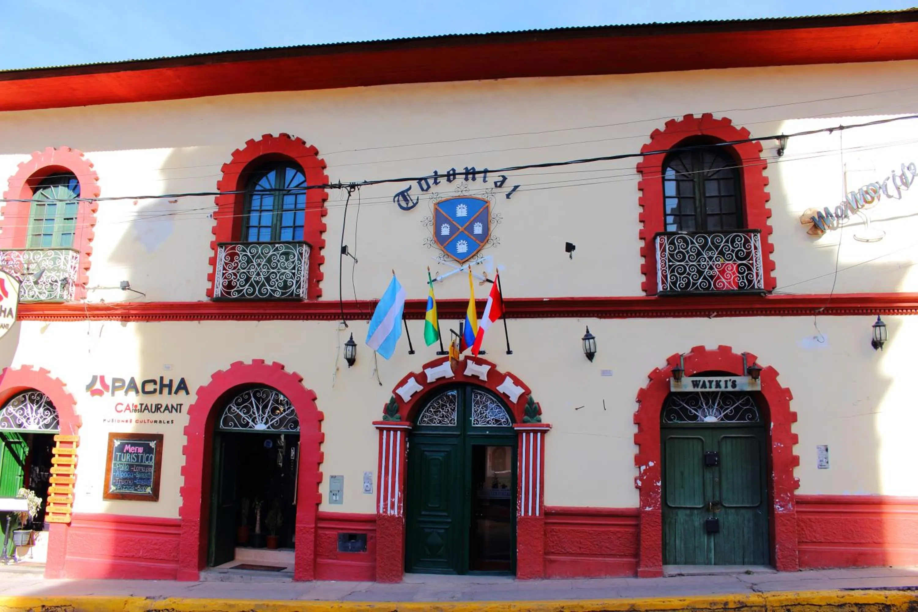 Facade/entrance in Colonial Plaza Hotel