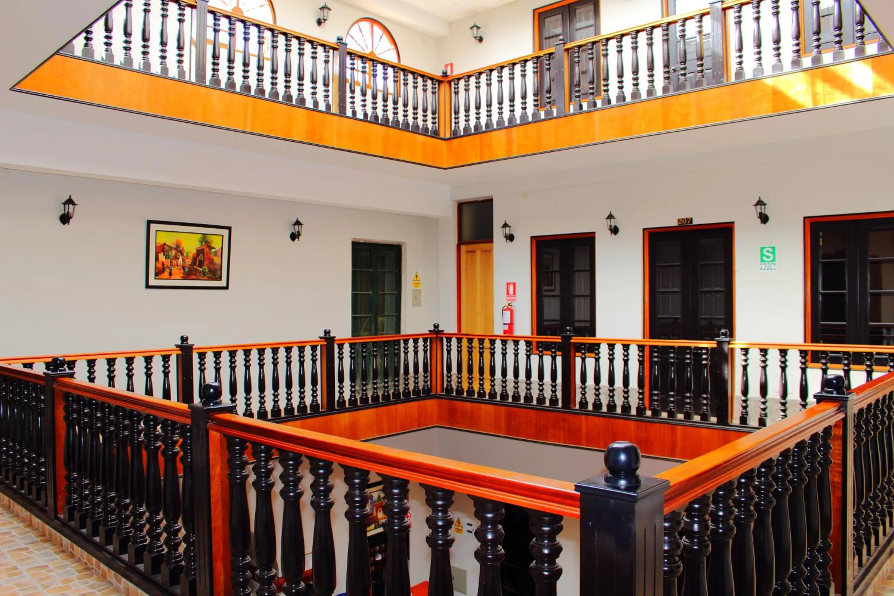 Balcony/Terrace in Colonial Plaza Hotel