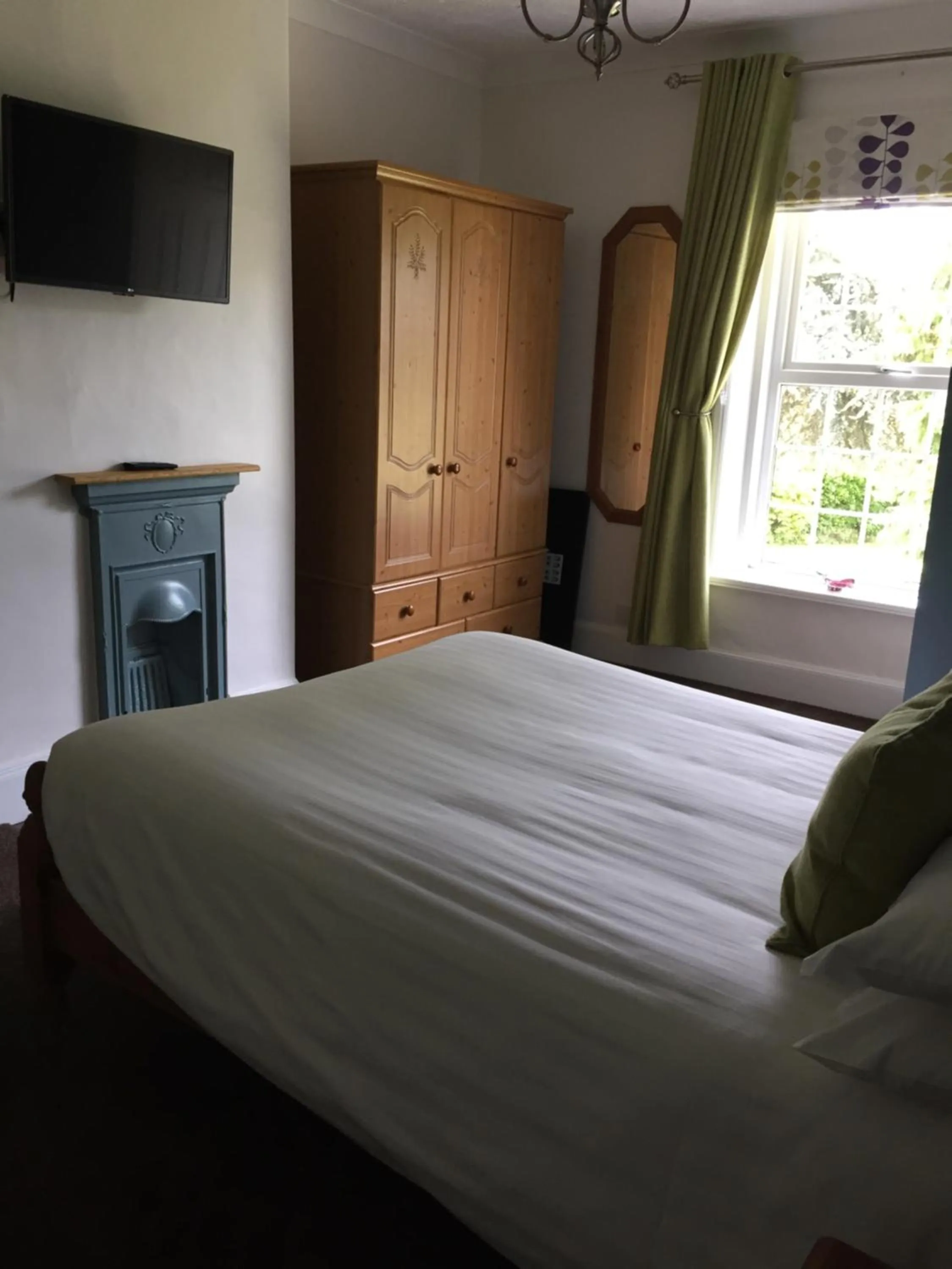 Bedroom, Bed in The Red Lion Inn Partney