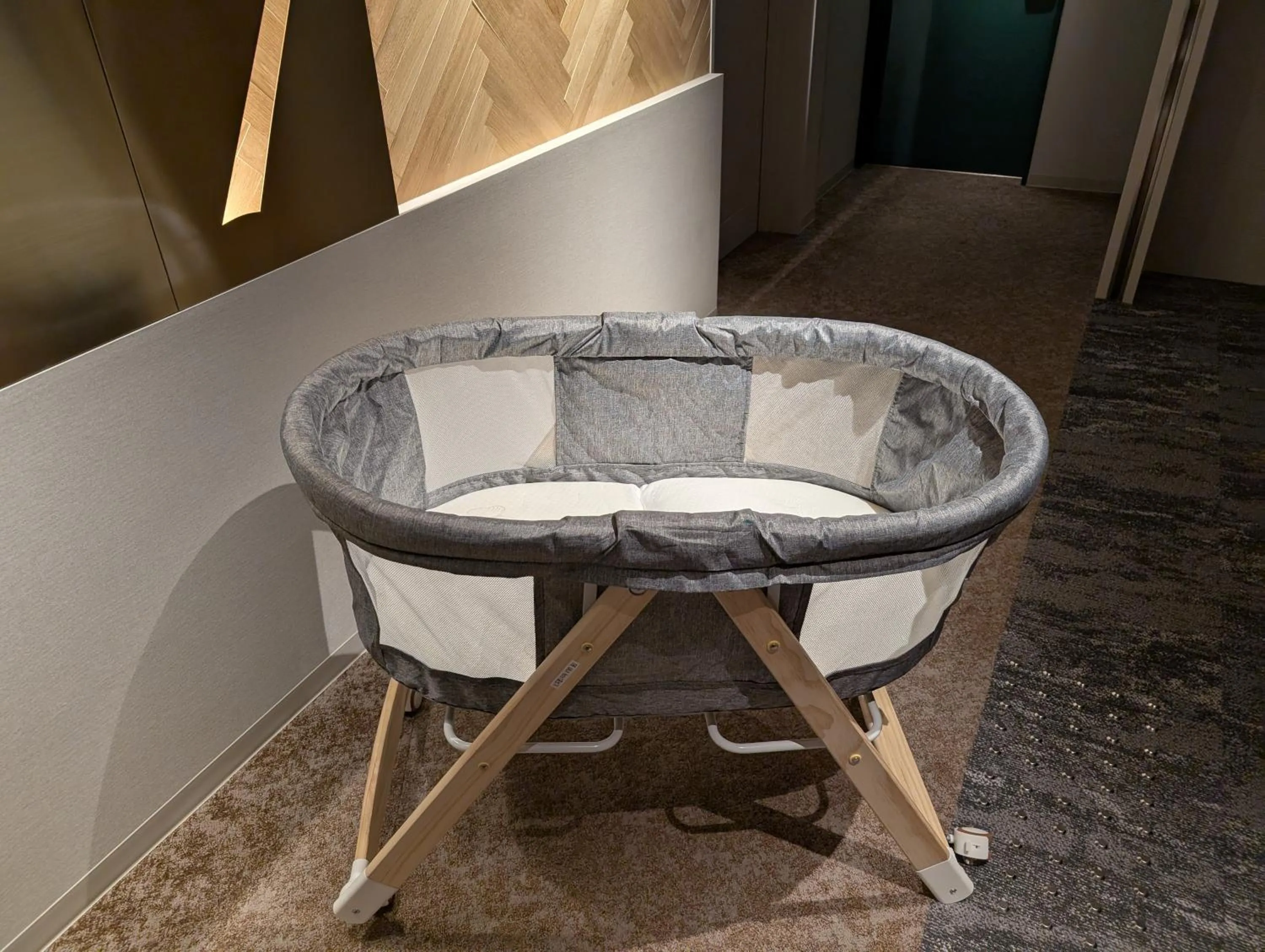 cot in The GALA Hotel Umeda