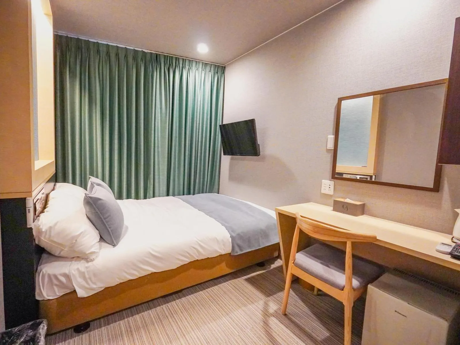 TV and multimedia, Bed in The GALA Hotel Umeda