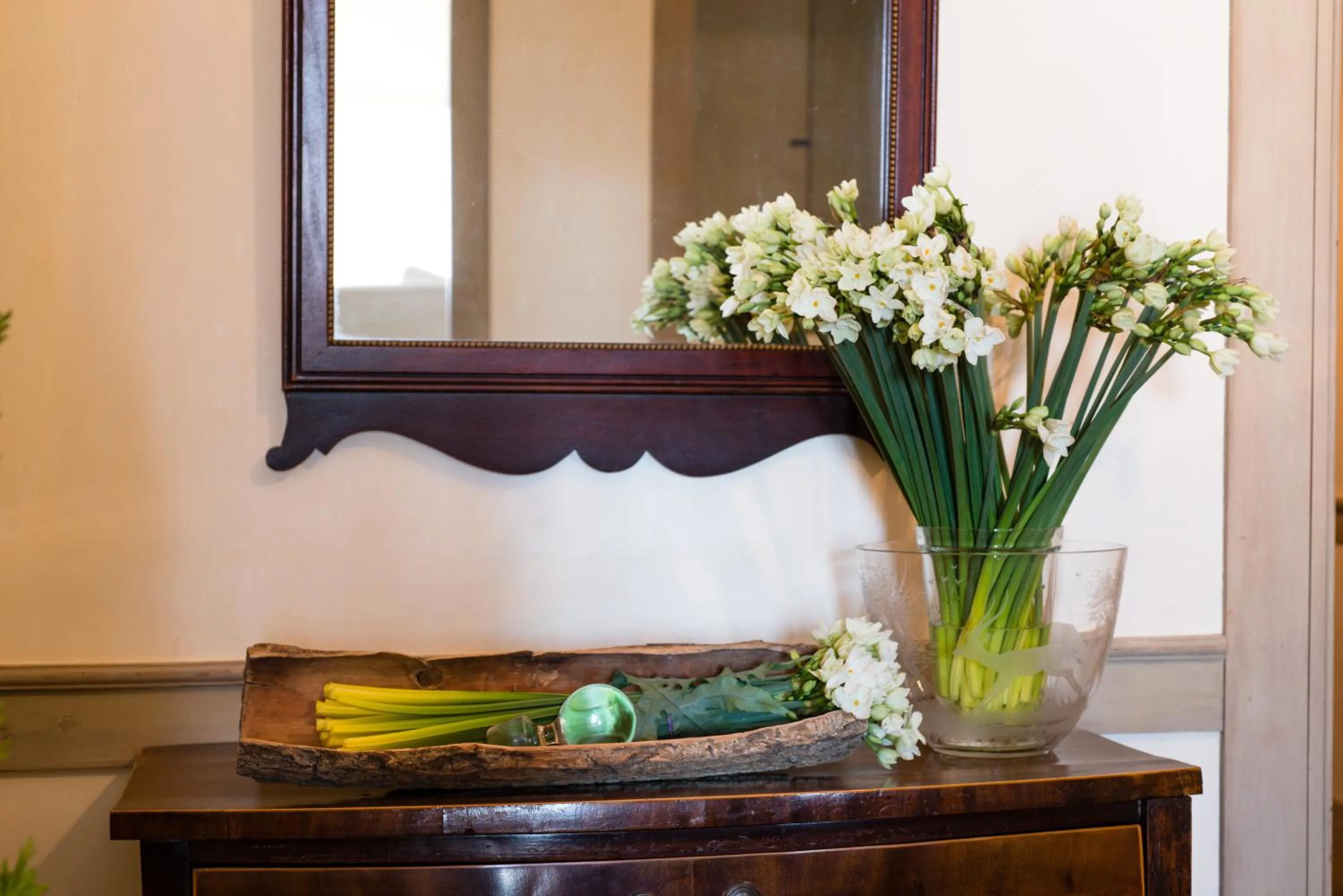 Decorative detail in The Old Inn On The Green