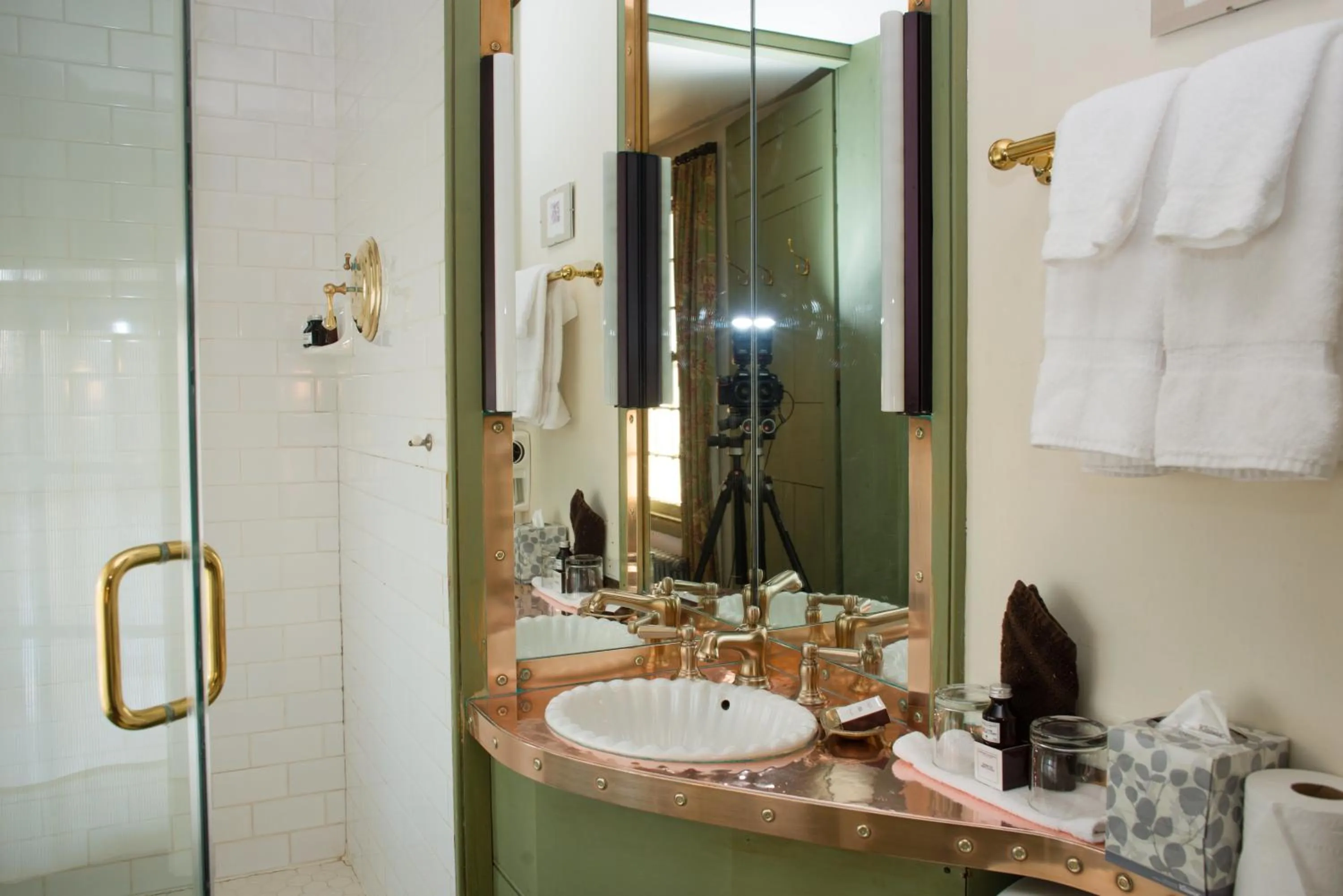 Bathroom in The Old Inn On The Green