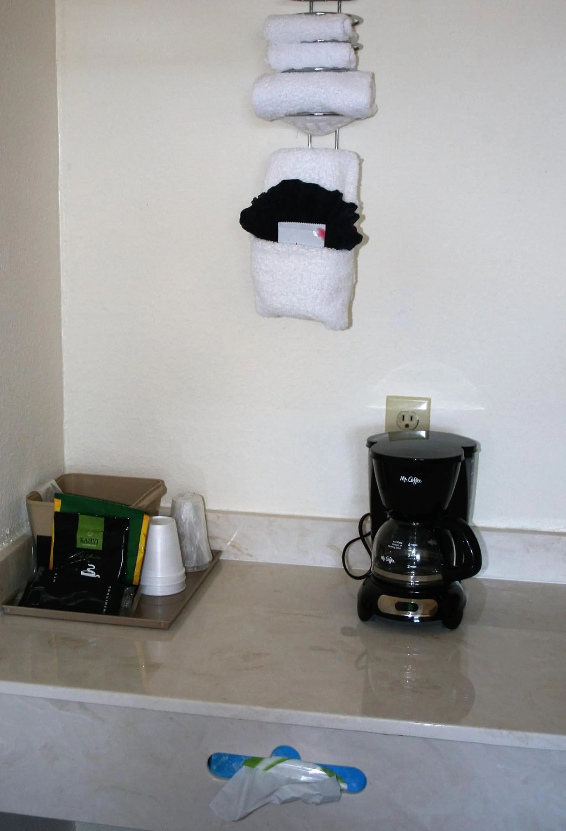 Bathroom in Passion Play Road Inn - Formerly Statue Road Inn