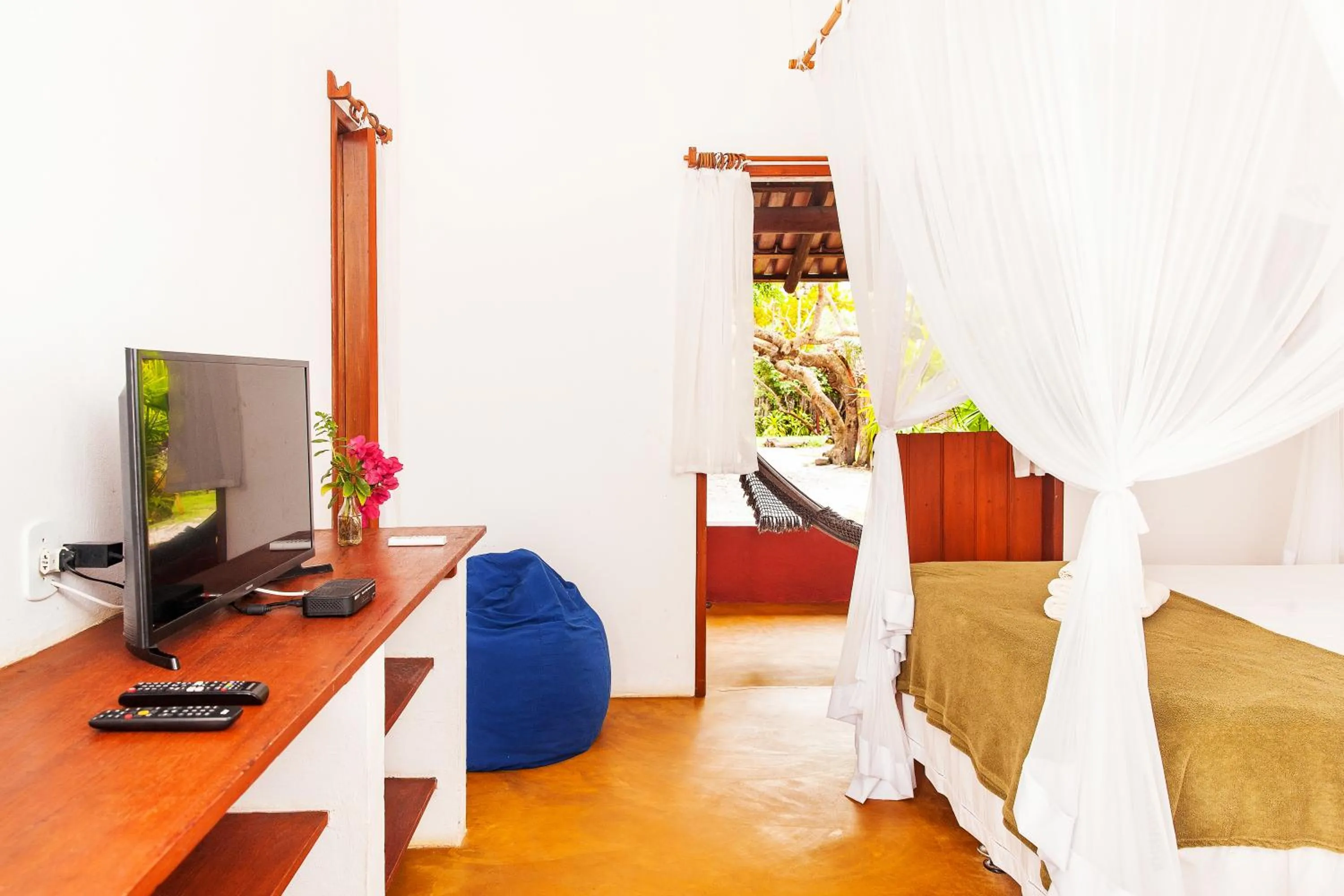 TV and multimedia in Pousada Do Guga