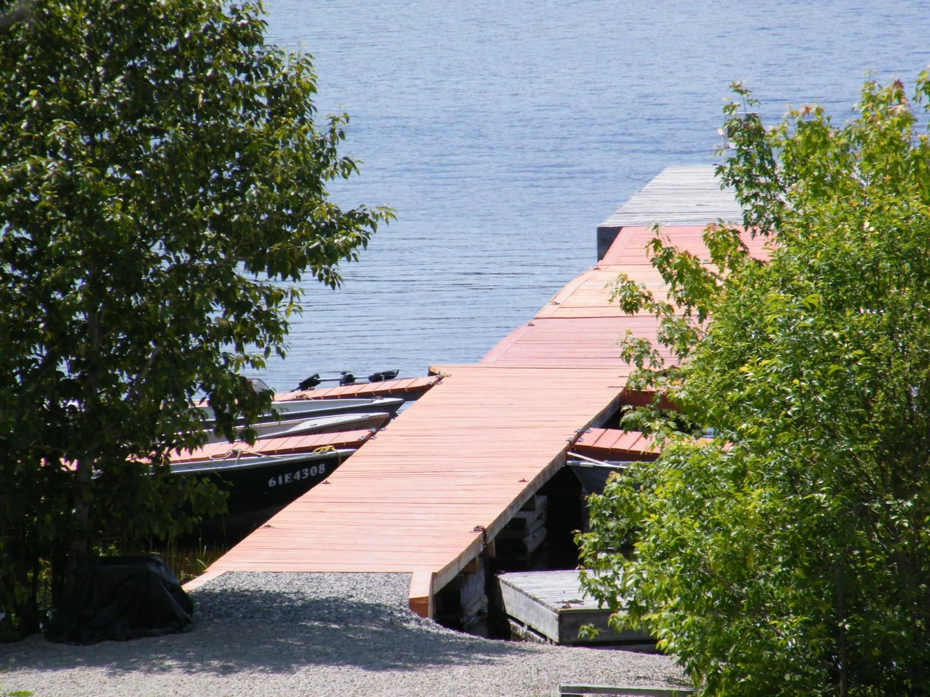 Facade/entrance in Mowat Landing Cottages