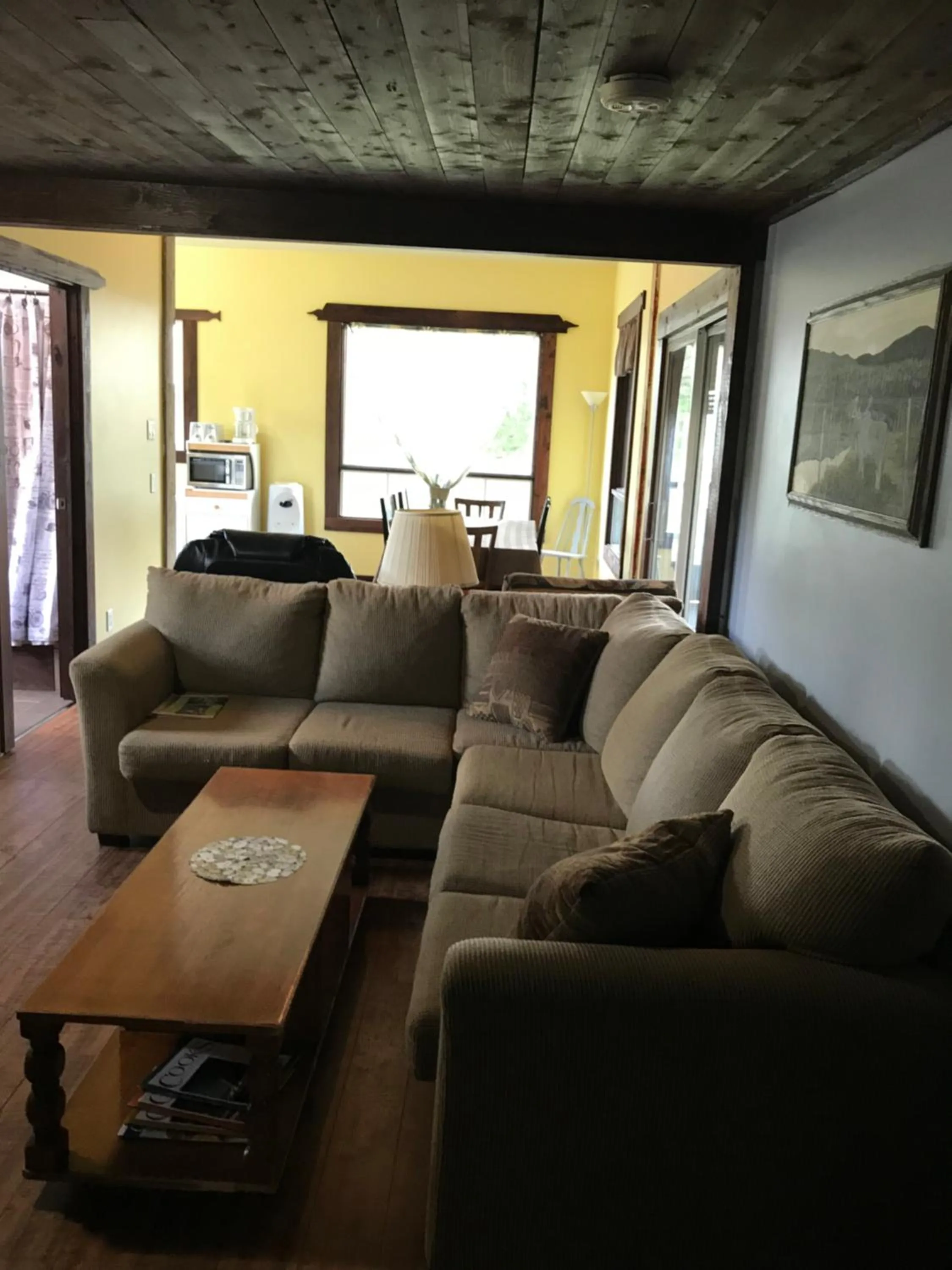 Living room in Mowat Landing Cottages