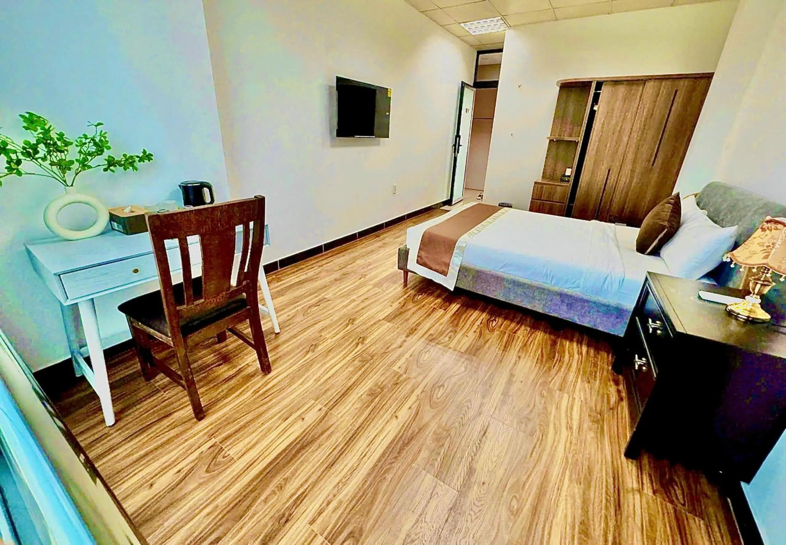 Photo of the whole room, Bed in Bros Citihouse Hotel