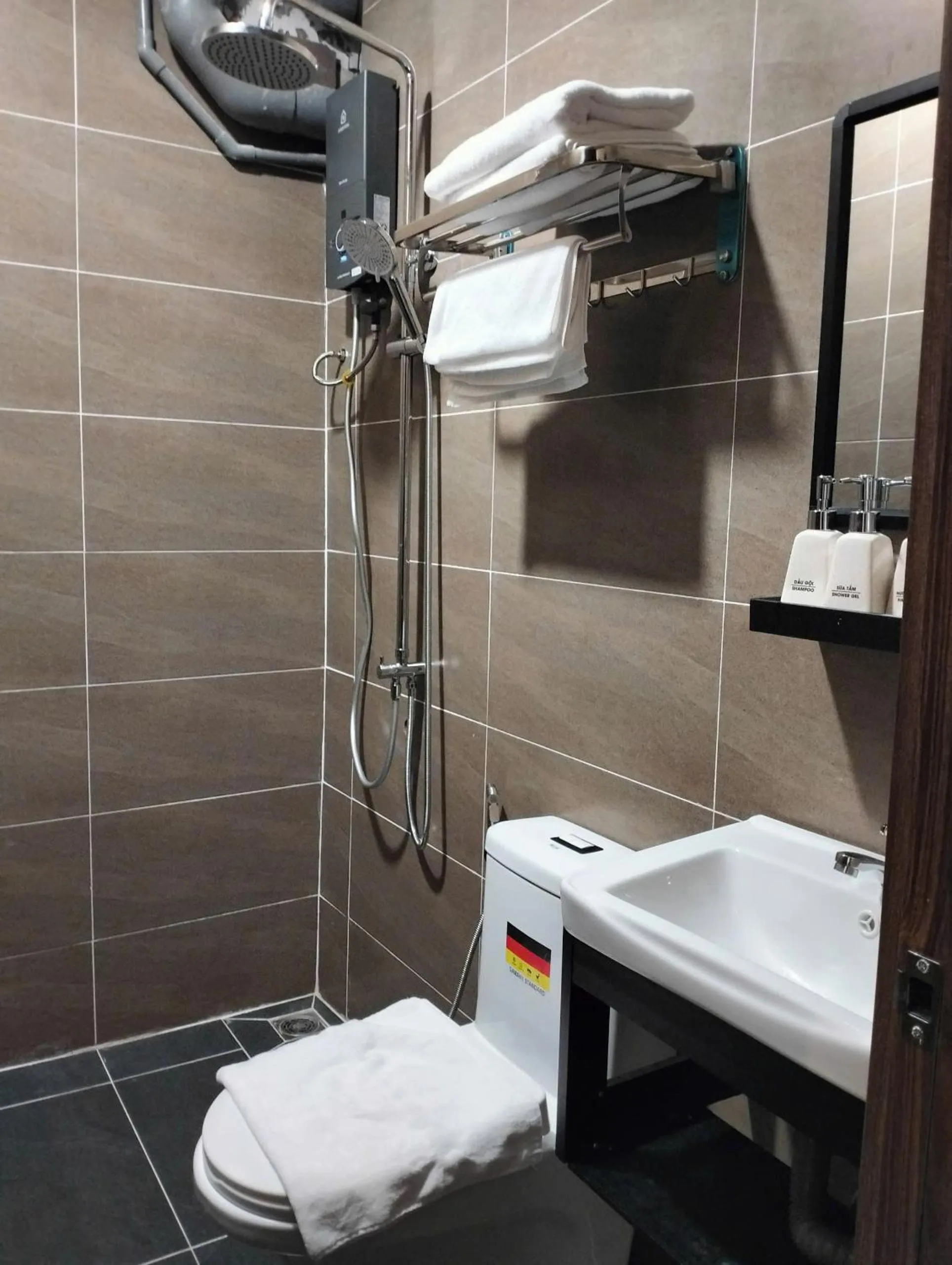 Bathroom in Bros Citihouse Hotel