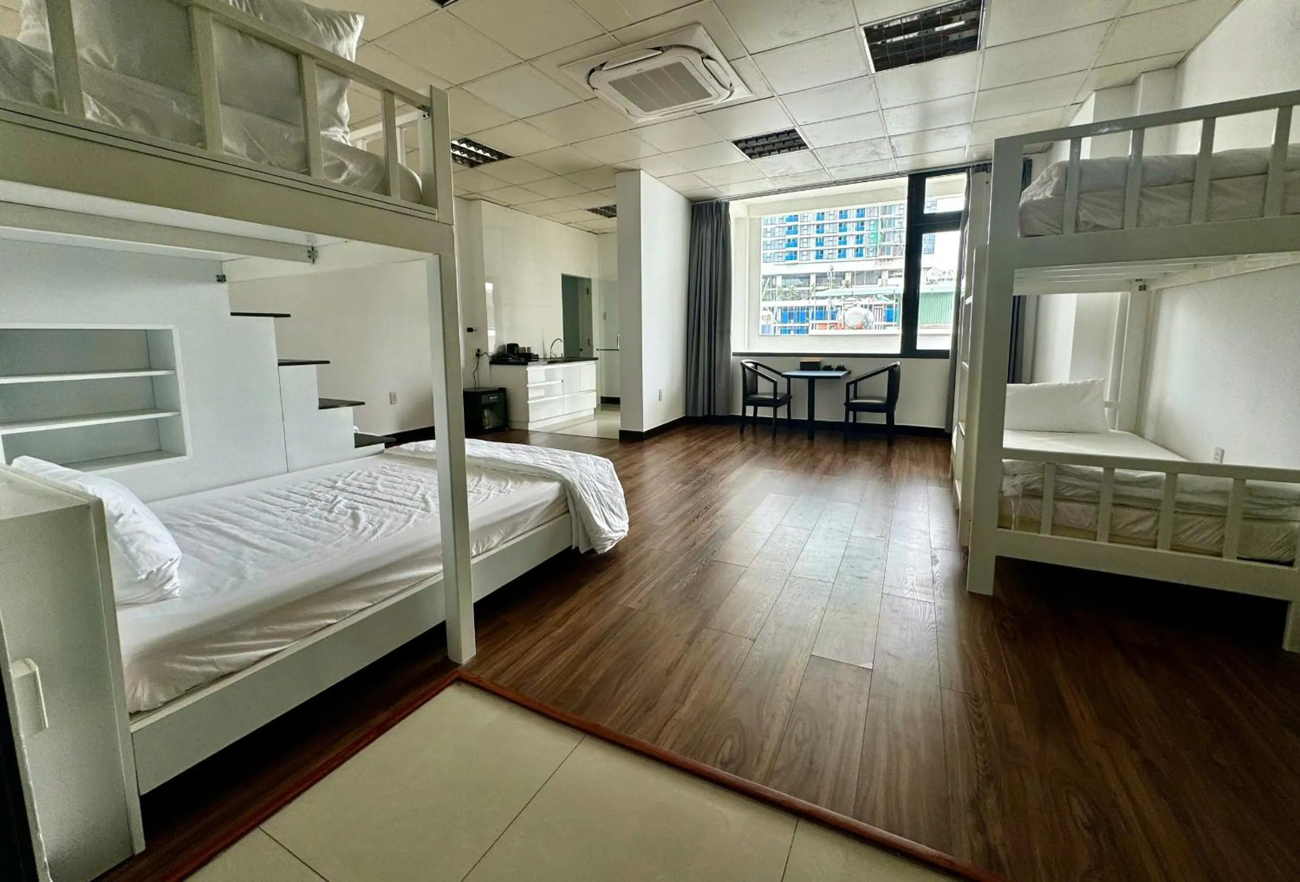 Photo of the whole room, Bed in Bros Citihouse Hotel