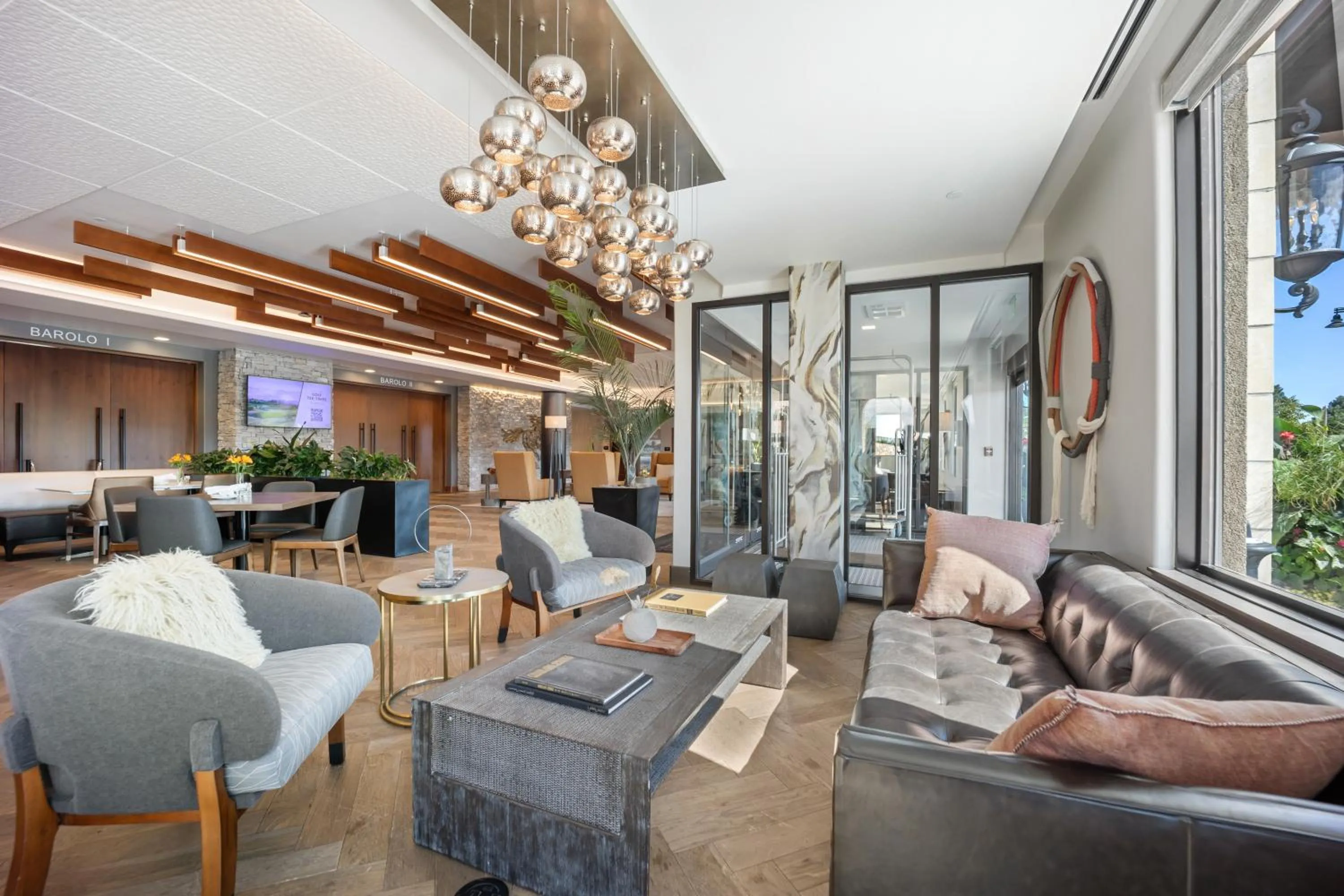 Restaurant/places to eat in Flying Horse Resort & Club