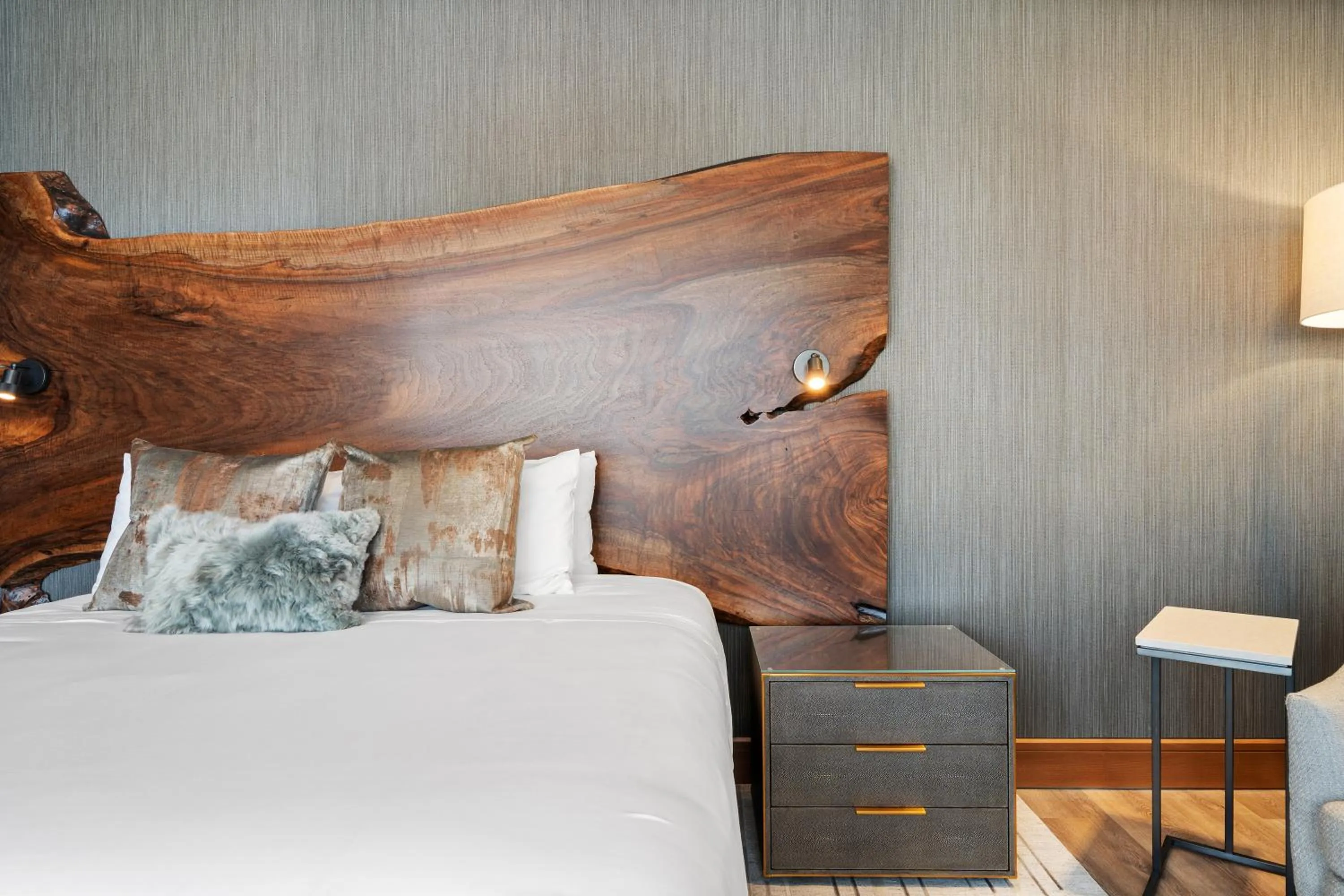 Bed in Flying Horse Resort & Club