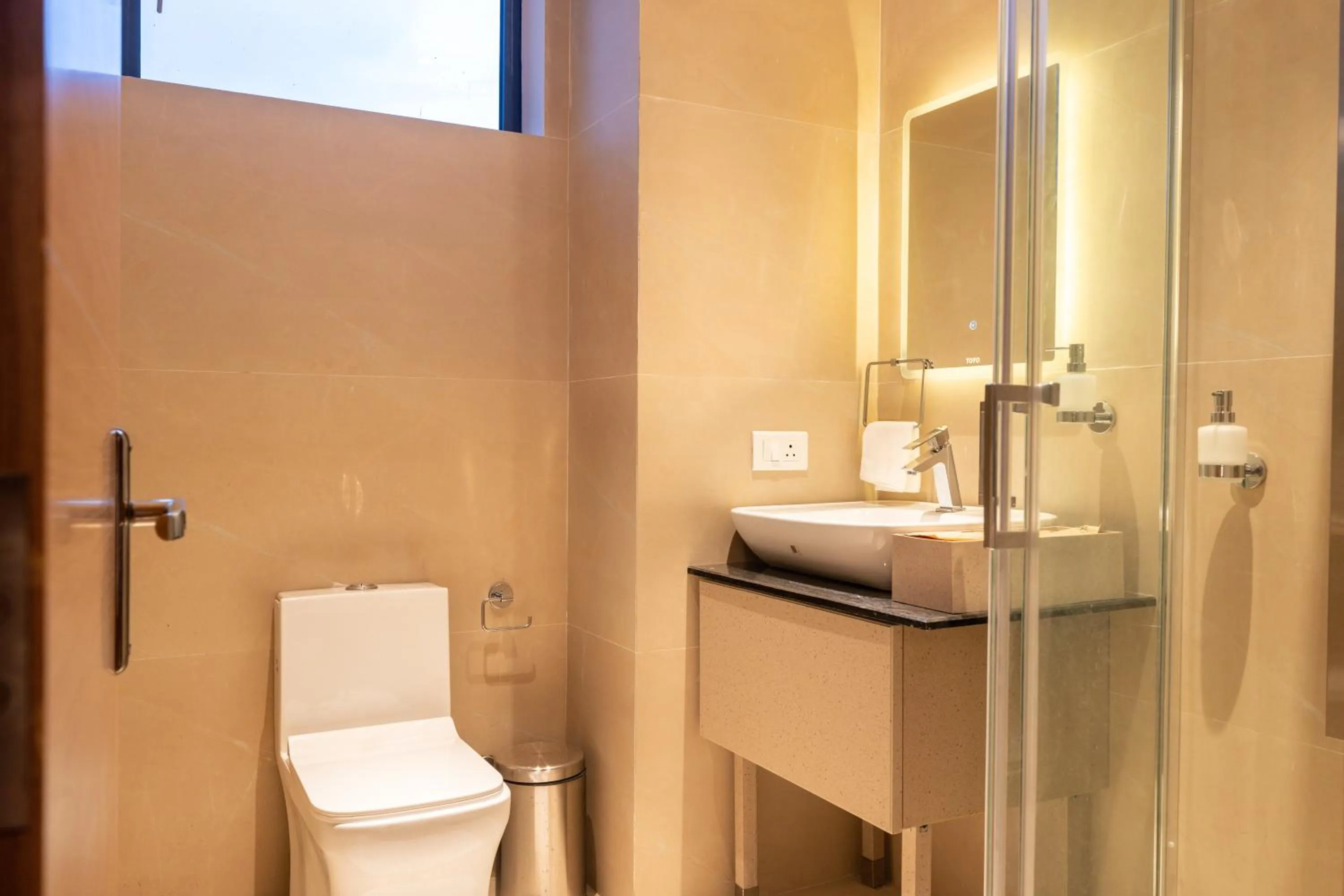 Shower in Krishna's courtyard Hotel & Convention