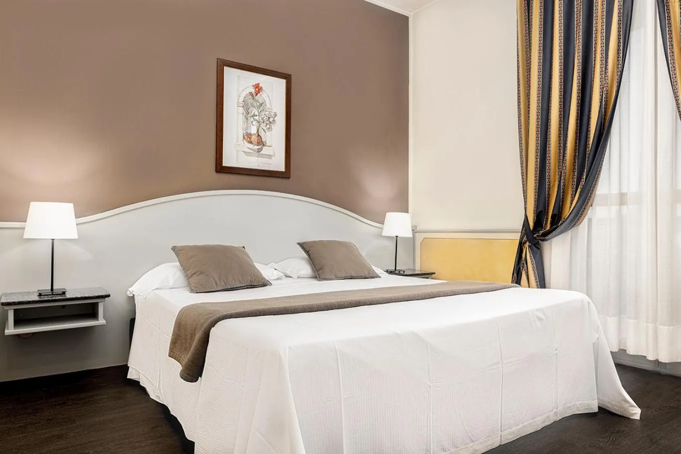 Bed in Hotel Poli