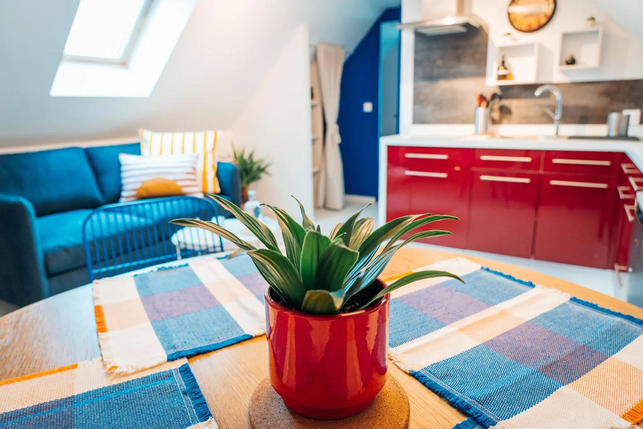Kitchen or kitchenette, Bed in Les Charmes du Petit Pré