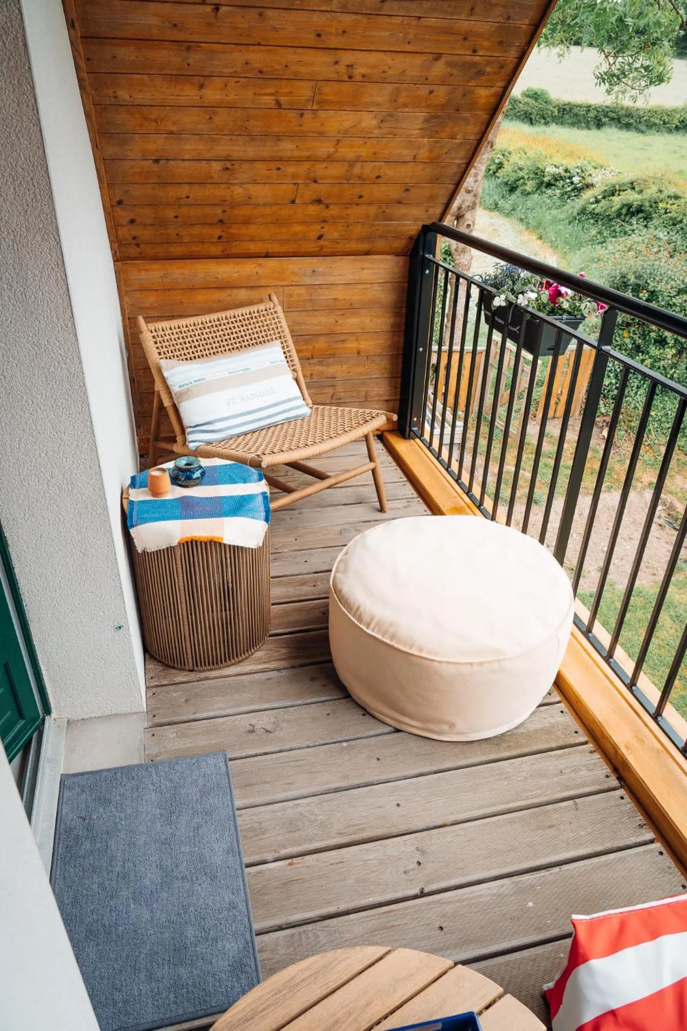 Patio in Les Charmes du Petit Pré
