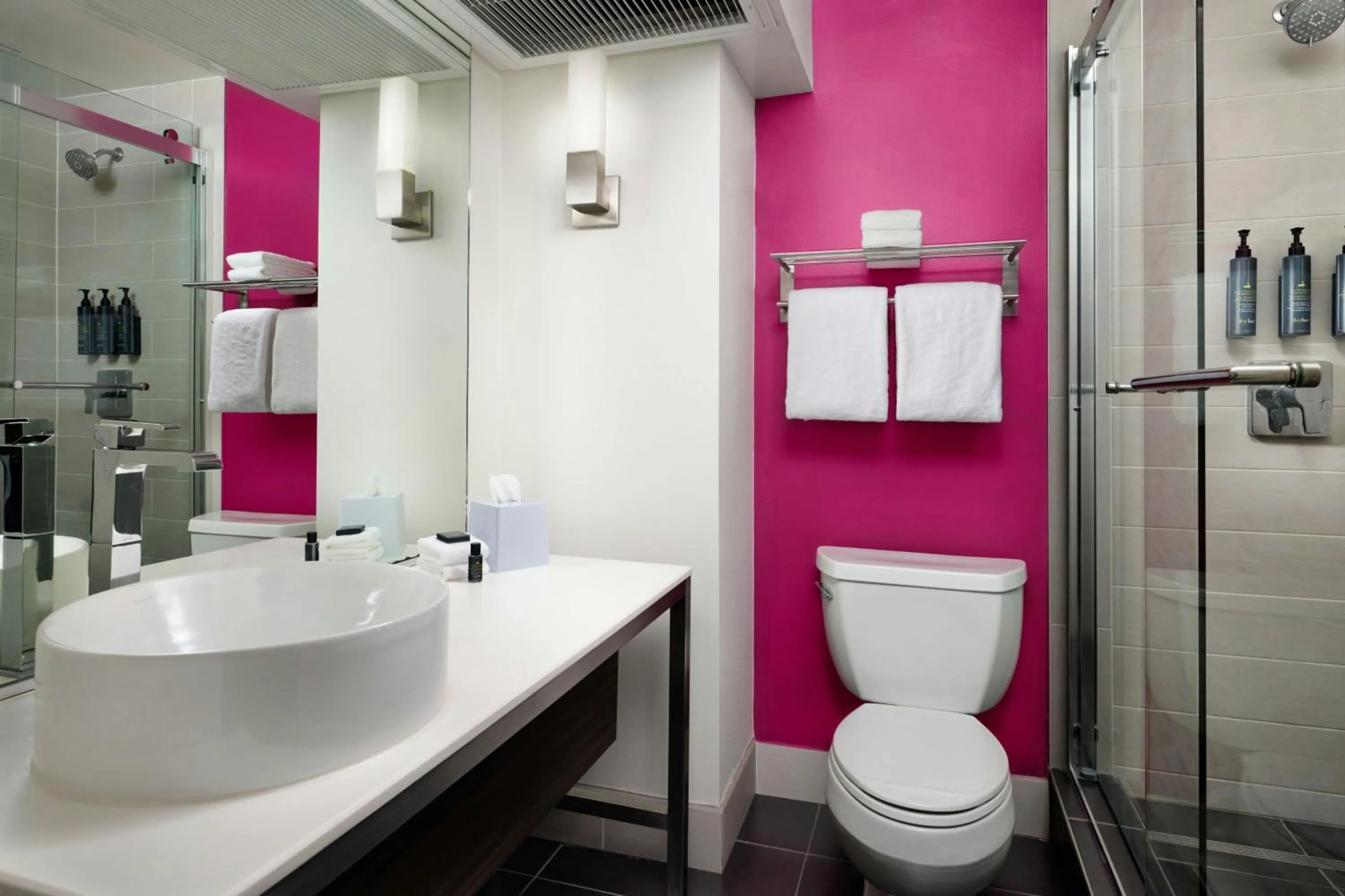 Bathroom in Aloft El Segundo - Los Angeles Airport