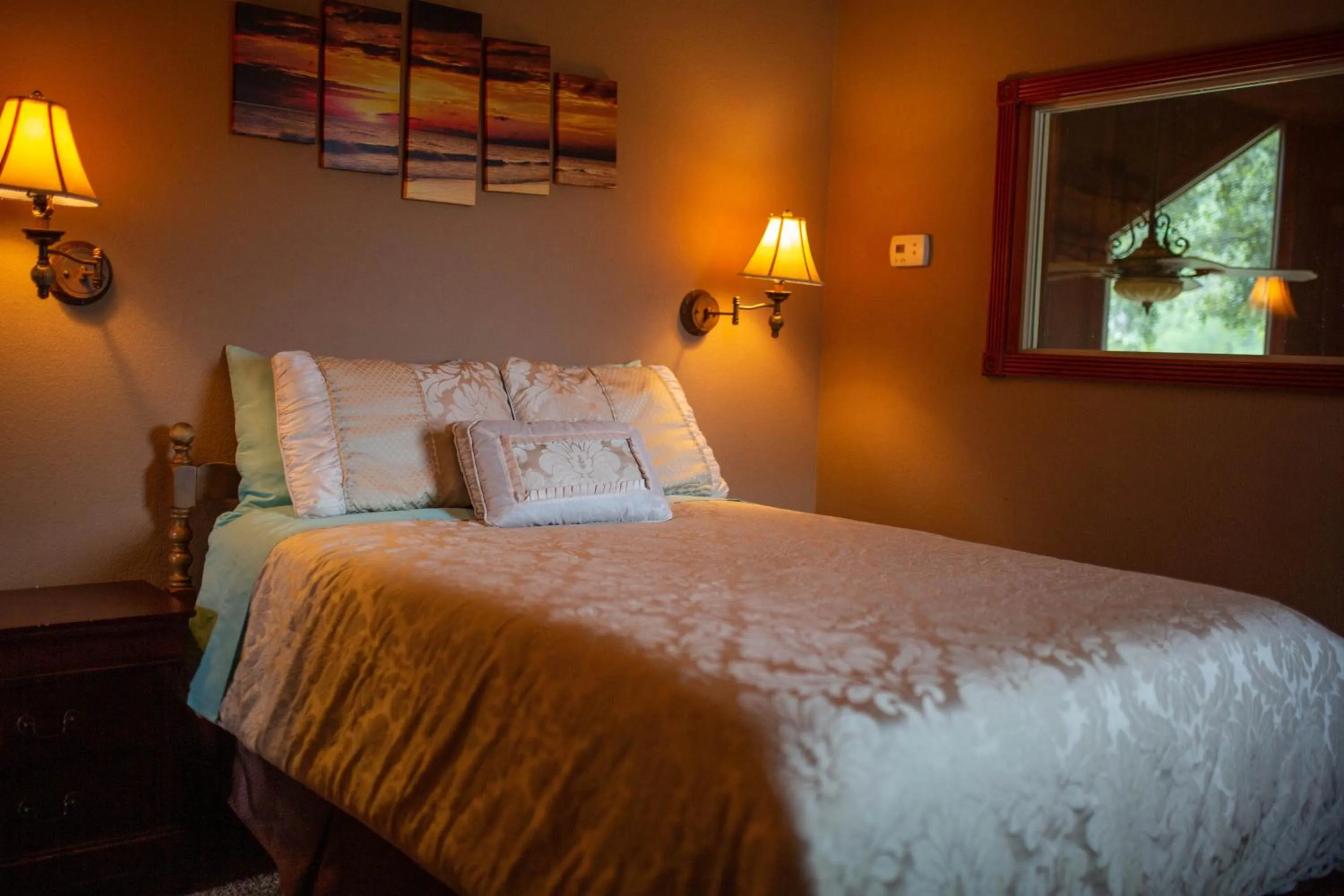 Bedroom, Bed in Riverfront Property with Waterfalls near Yosemite and Bass Lake