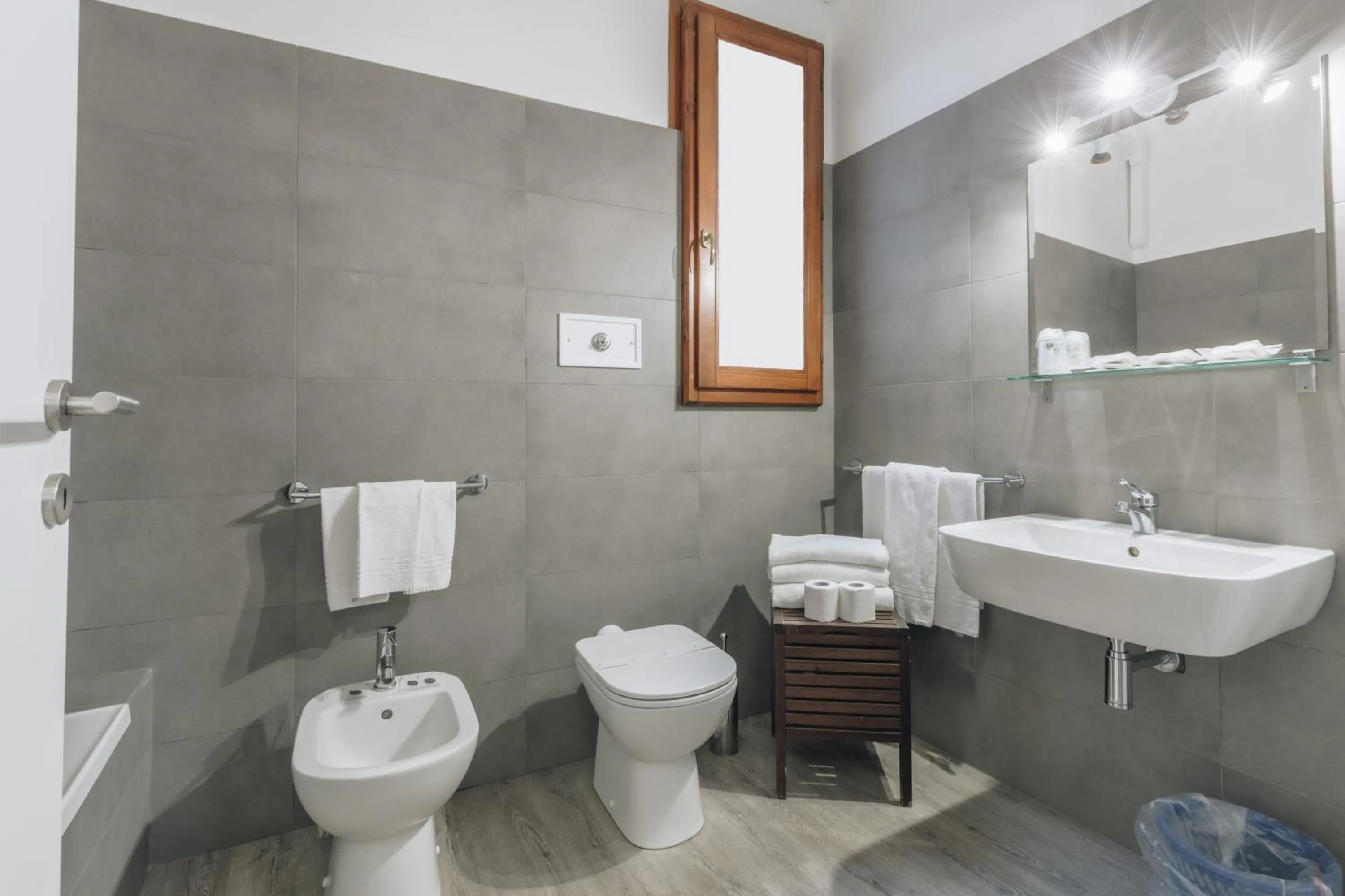 Bathroom in Hotel Astoria