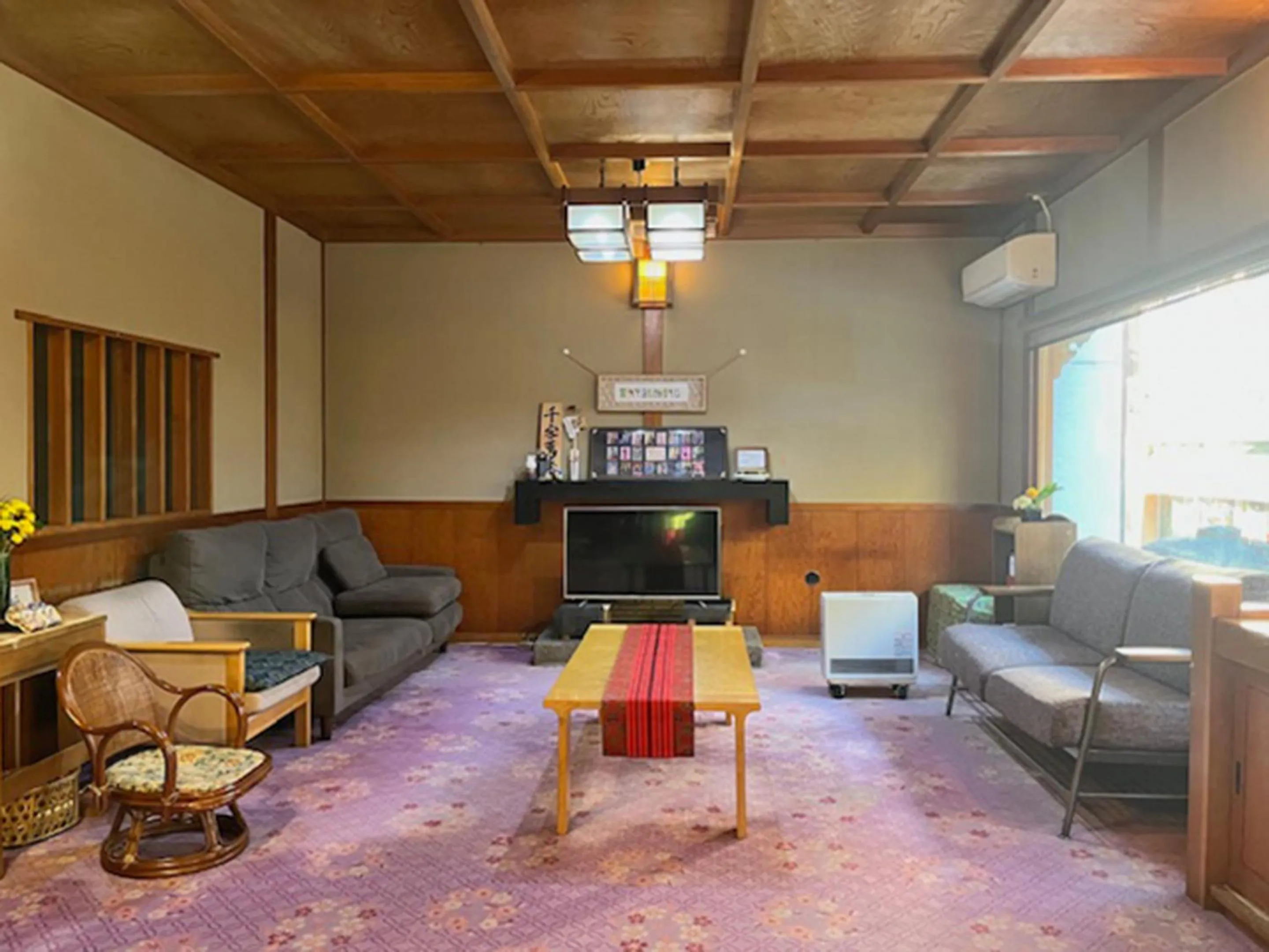 Lobby or reception in Hatsunoyu