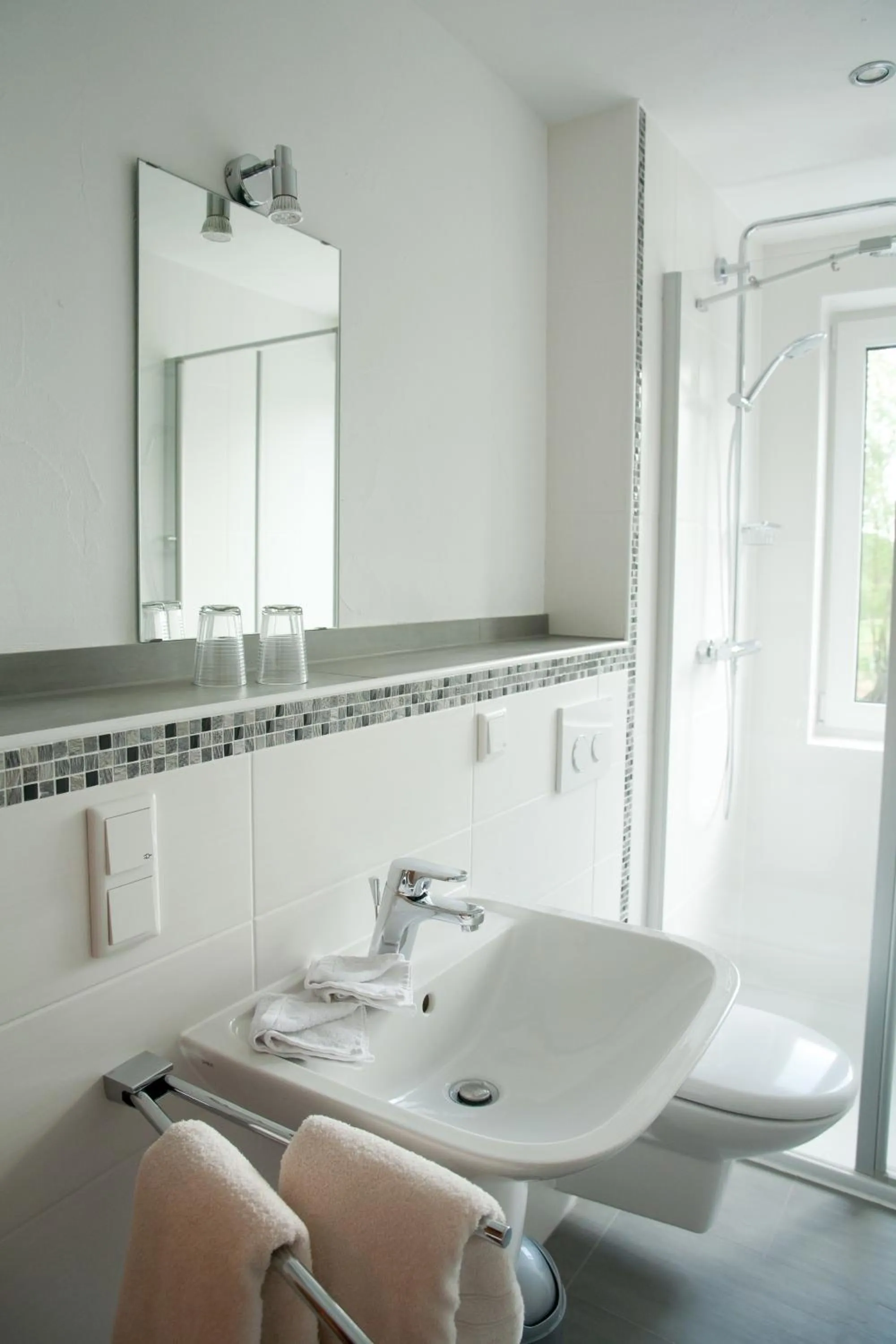 Shower in Apartmenthaus Wesertor