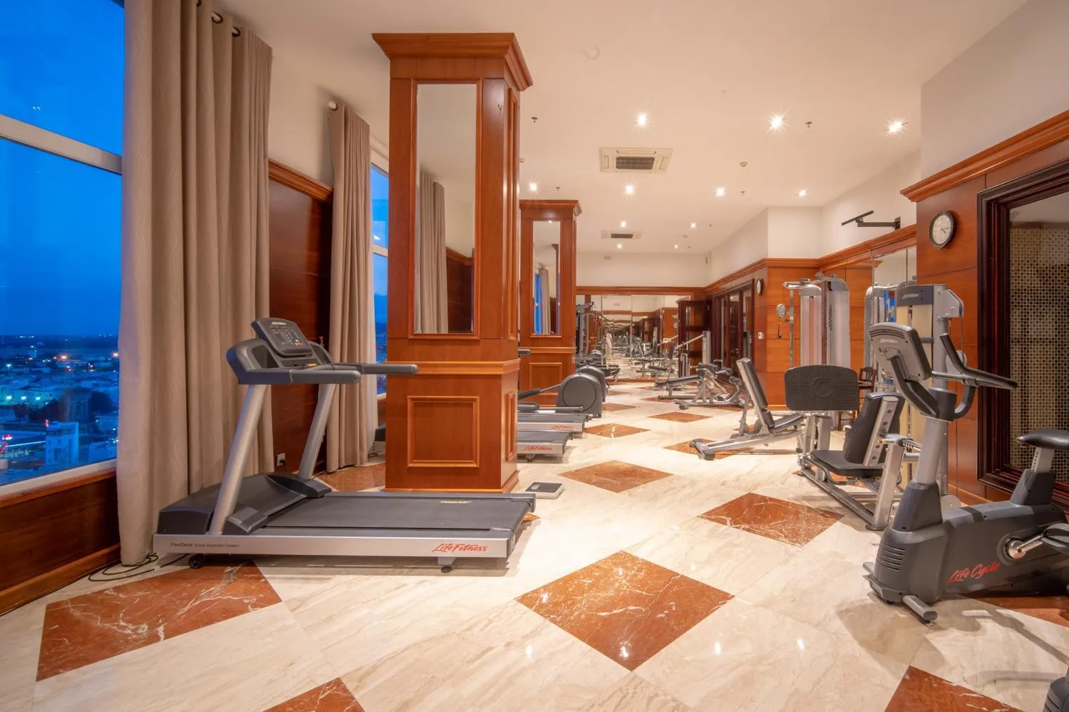 Fitness centre/facilities in Samdi Da Nang Central Hotel