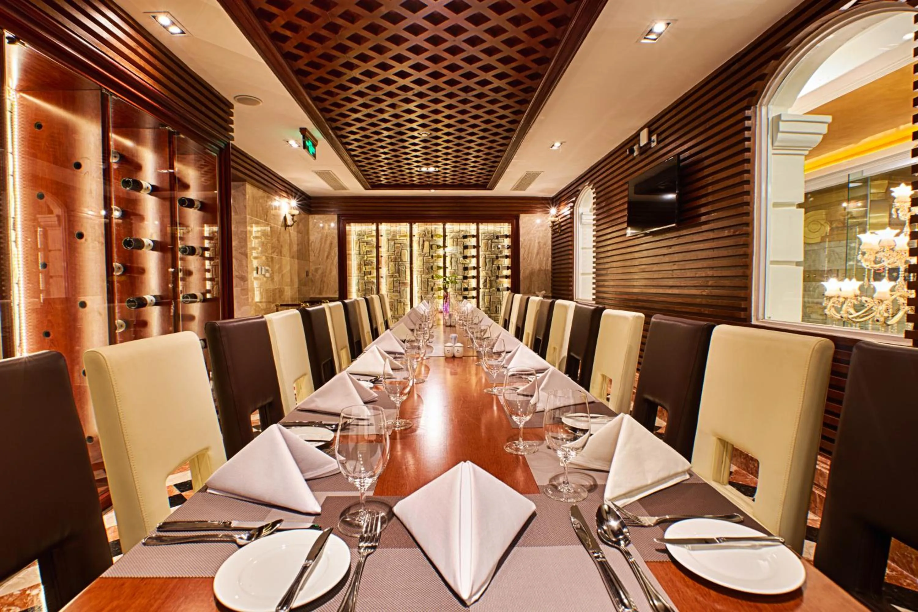 Restaurant/places to eat in Samdi Da Nang Central Hotel