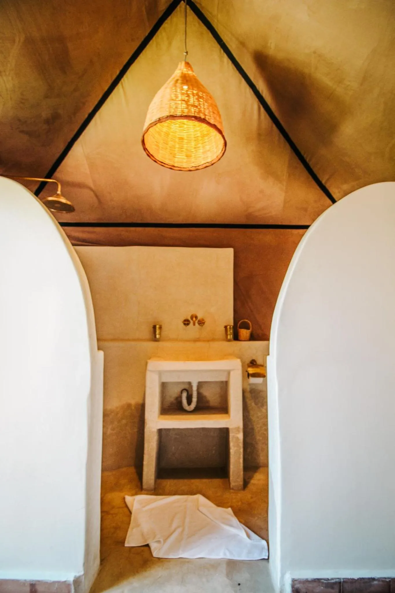 Bathroom, Bed in Hotel & Spa La Ferme El Dar