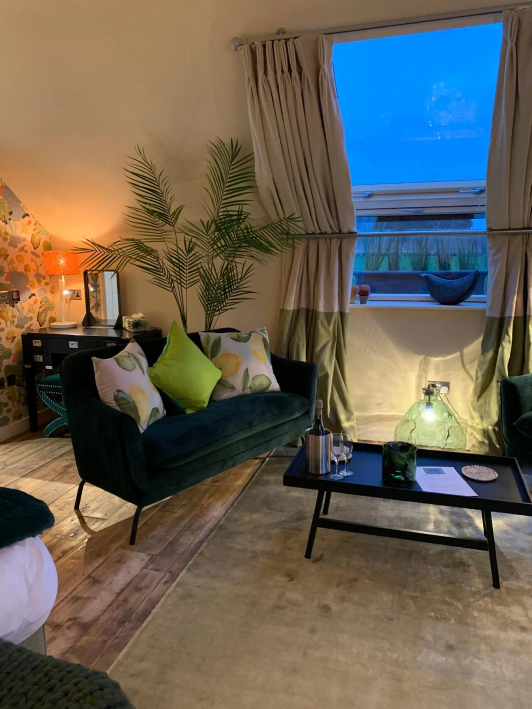 No33 THORNHAM BOUTIQUE SUITES