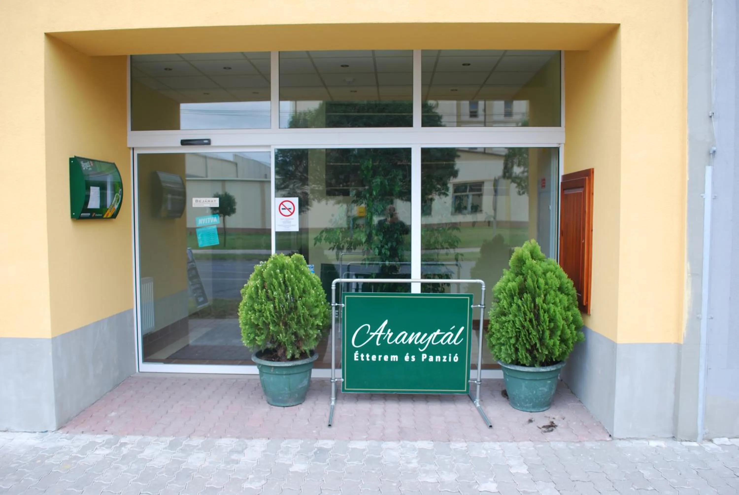 Property building in Aranytál Panzió