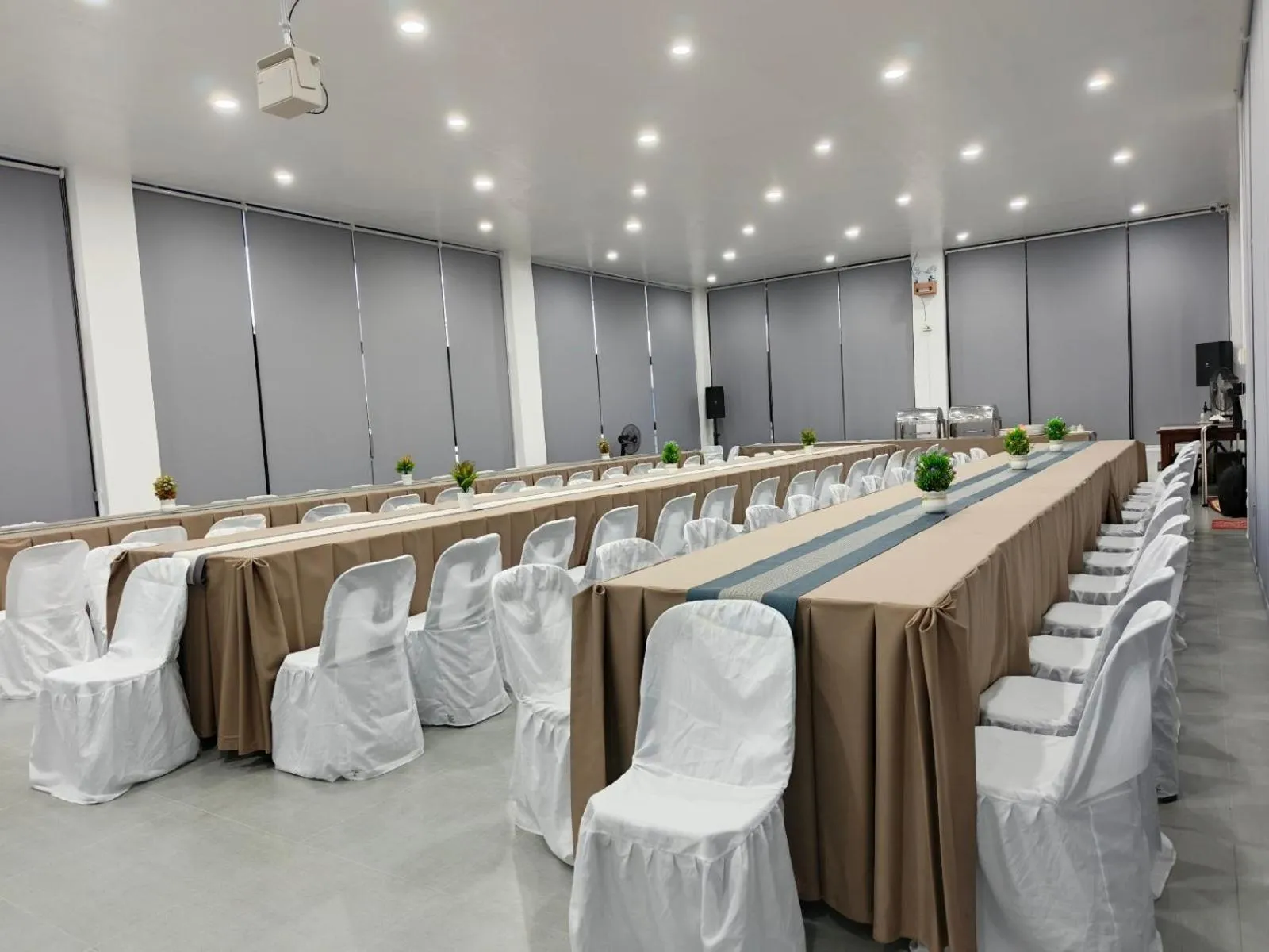 Banquet/Function facilities in Ocean Star Hotel Coron