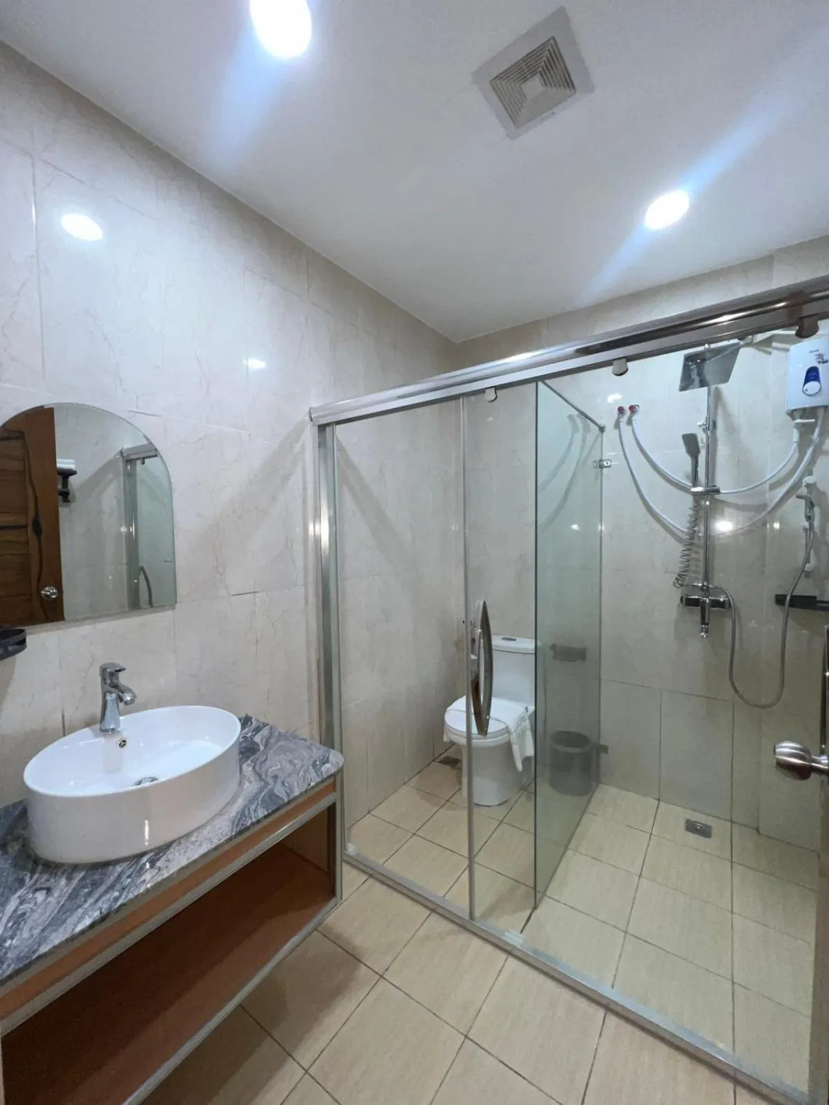 Bathroom in Ocean Star Hotel Coron
